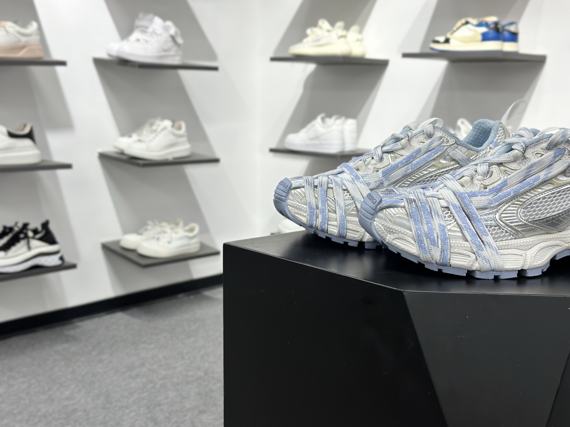 480 Balenciaga巴黎世家 3XL Extreme Laces 圆头系带 低帮 老爹鞋 女款 浅蓝色-Chinese UA Cheap High Quatity Brand Clothes Bags handbags Sneakers wholesale wholesaler seller from China Factory suppliers Fashion Clothing Shoes best Quality Beautiful Price 480 Balenciaga巴黎世家 3XL Extreme Laces 圆头系带 低帮 老爹鞋 女款 浅蓝色