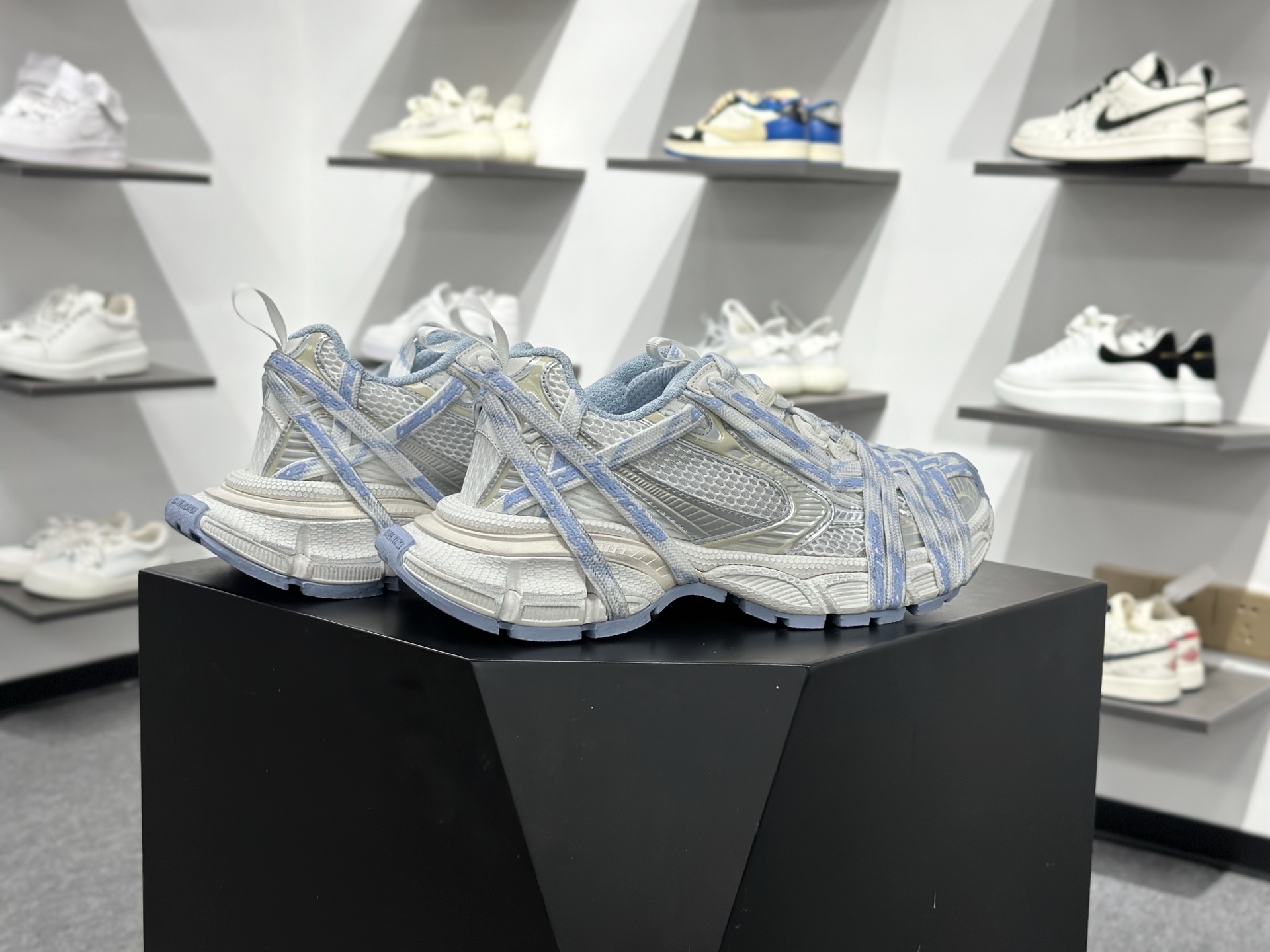 480 Balenciaga巴黎世家 3XL Extreme Laces 圆头系带 低帮 老爹鞋 女款 浅蓝色-Chinese UA Cheap High Quatity Brand Clothes Bags handbags Sneakers wholesale wholesaler seller from China Factory suppliers Fashion Clothing Shoes best Quality Beautiful Price 480 Balenciaga巴黎世家 3XL Extreme Laces 圆头系带 低帮 老爹鞋 女款 浅蓝色