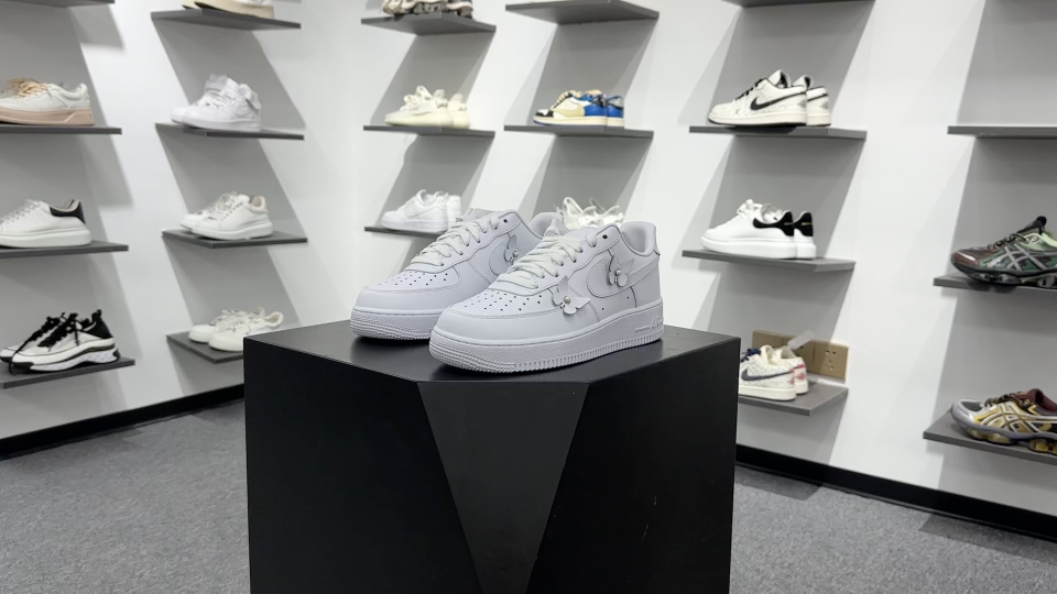 _d8D9sKzgZwq4L8y_eMqNFhk8GxAvT_PCDoYp26Q