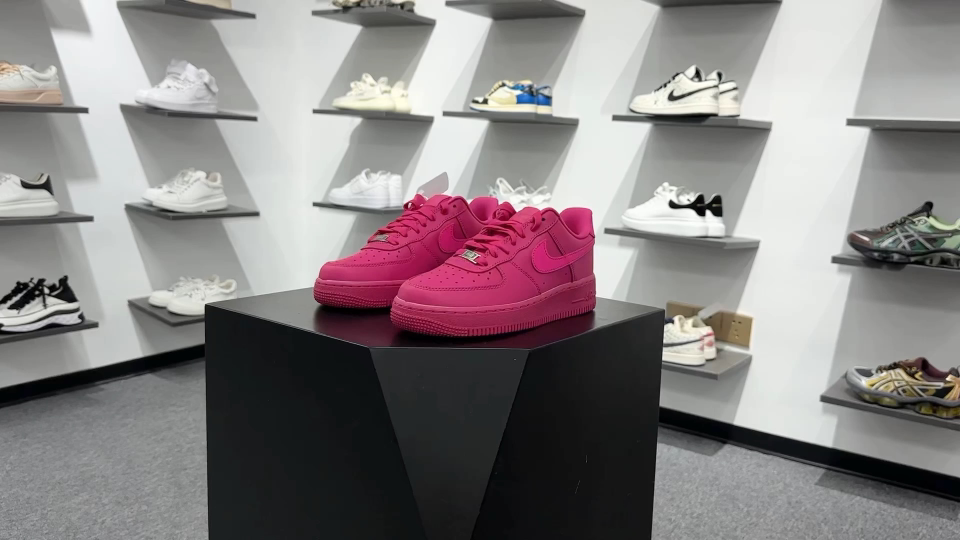 _dkY9sS4ga-7rwndfG5wYDbR6XS1dWoN42gE4qrQ