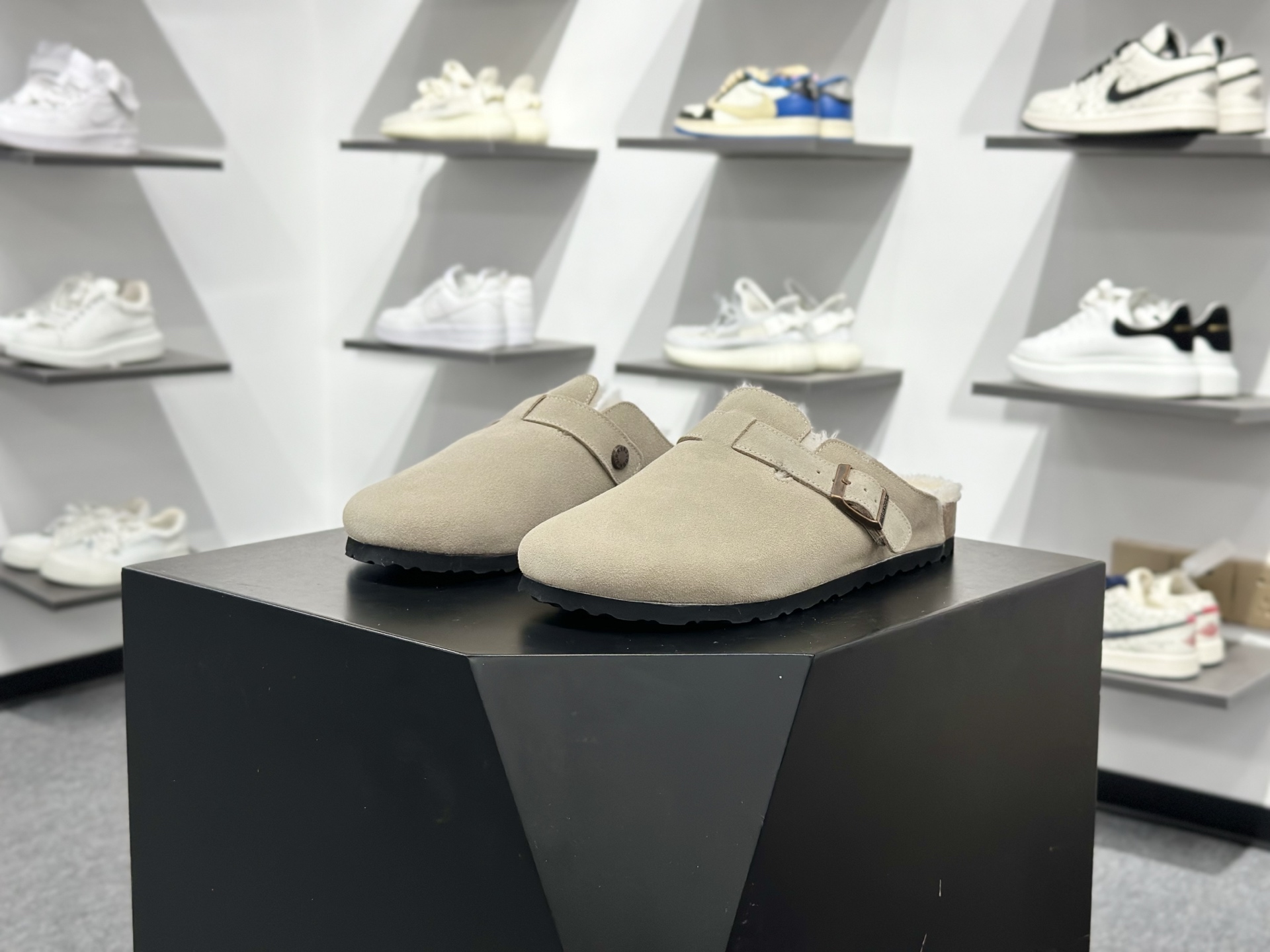 180 Birkenstock Boston Shearling 羊羔毛舒适百搭 耐磨防滑 半包勃肯休闲鞋-Chinese UA Cheap High Quatity Brand Clothes Bags handbags Sneakers wholesale wholesaler seller from China Factory suppliers Fashion Clothing Shoes best Quality Beautiful Price 180 Birkenstock Boston Shearling 羊羔毛舒适百搭 耐磨防滑 半包勃肯休闲鞋