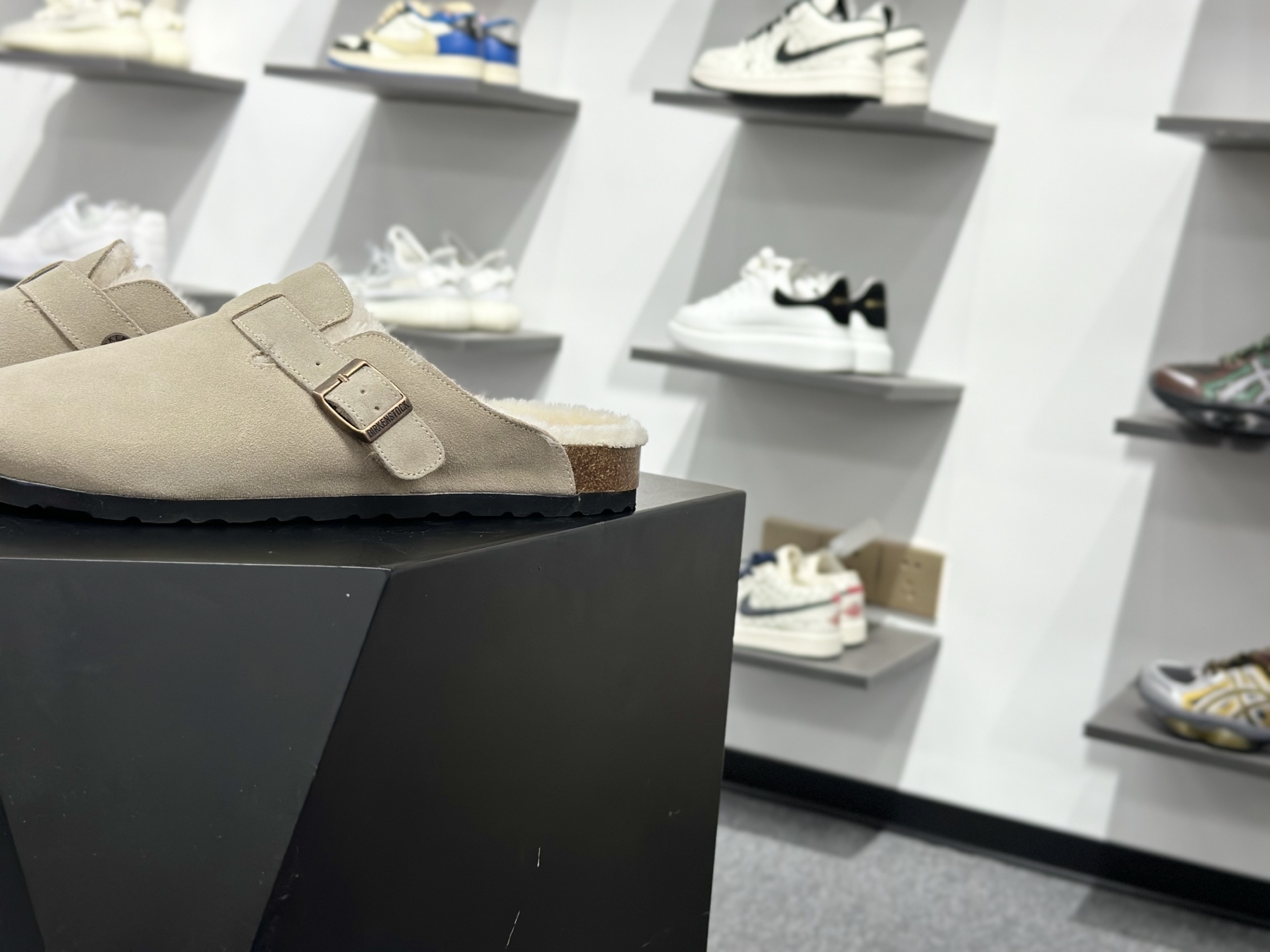 180 Birkenstock Boston Shearling 羊羔毛舒适百搭 耐磨防滑 半包勃肯休闲鞋-Chinese UA Cheap High Quatity Brand Clothes Bags handbags Sneakers wholesale wholesaler seller from China Factory suppliers Fashion Clothing Shoes best Quality Beautiful Price 180 Birkenstock Boston Shearling 羊羔毛舒适百搭 耐磨防滑 半包勃肯休闲鞋