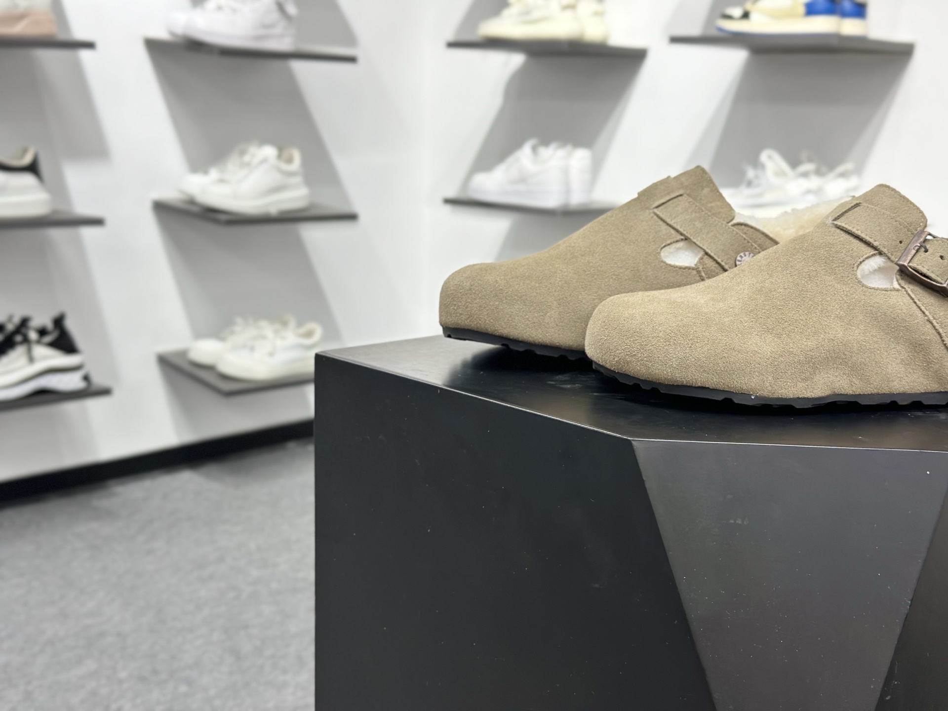 180 勃肯birkenstock 经典全包款纯原G版加绒款 优质牛皮翻毛皮-Chinese UA Cheap High Quatity Brand Clothes Bags handbags Sneakers wholesale wholesaler seller from China Factory suppliers Fashion Clothing Shoes best Quality Beautiful Price 180 勃肯birkenstock 经典全包款纯原G版加绒款 优质牛皮翻毛皮