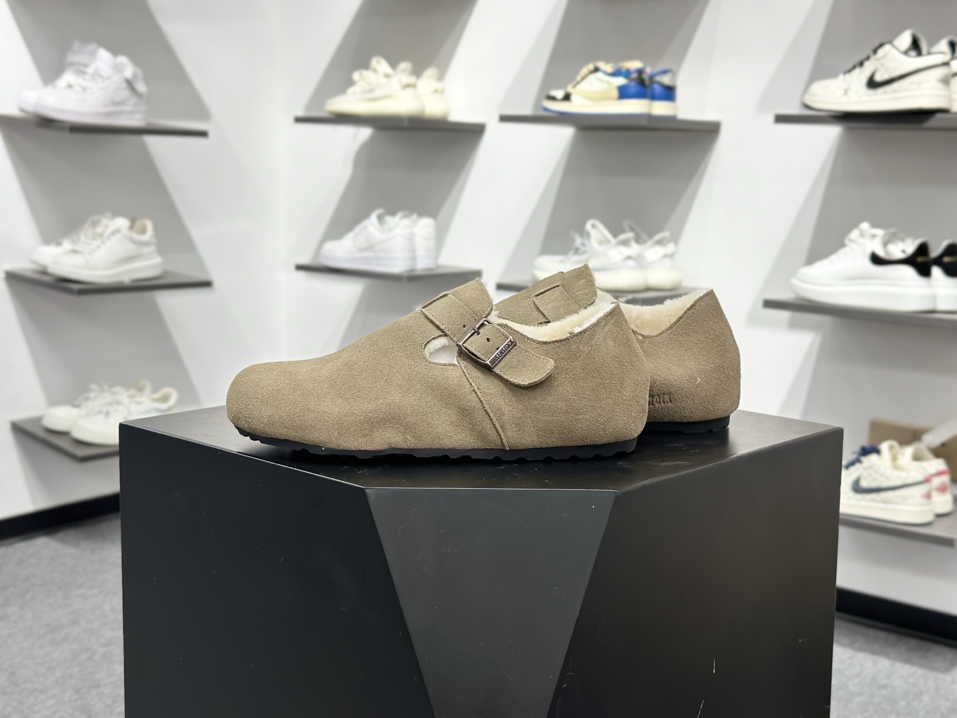 180 勃肯birkenstock 经典全包款纯原G版加绒款 优质牛皮翻毛皮-Chinese UA Cheap High Quatity Brand Clothes Bags handbags Sneakers wholesale wholesaler seller from China Factory suppliers Fashion Clothing Shoes best Quality Beautiful Price 180 勃肯birkenstock 经典全包款纯原G版加绒款 优质牛皮翻毛皮