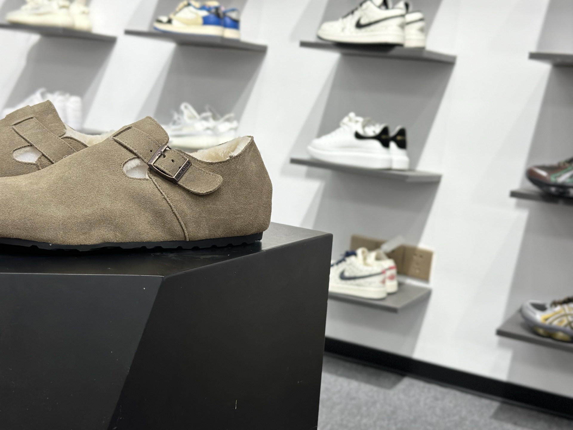 180 勃肯birkenstock 经典全包款纯原G版加绒款 优质牛皮翻毛皮-Chinese UA Cheap High Quatity Brand Clothes Bags handbags Sneakers wholesale wholesaler seller from China Factory suppliers Fashion Clothing Shoes best Quality Beautiful Price 180 勃肯birkenstock 经典全包款纯原G版加绒款 优质牛皮翻毛皮