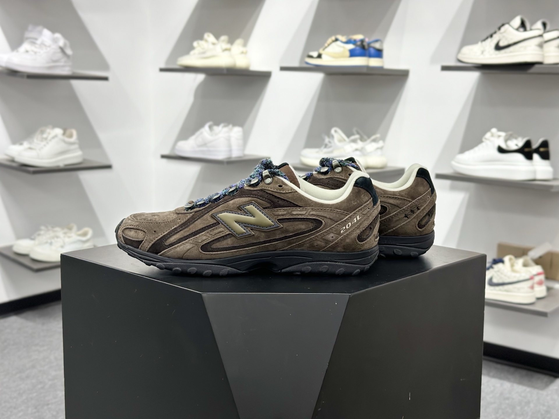 280 New Balance 新百伦204 充正版本 复古休闲运动百搭老爹跑步鞋 U204LBC-Chinese UA Cheap High Quatity Brand Clothes Bags handbags Sneakers wholesale wholesaler seller from China Factory suppliers Fashion Clothing Shoes best Quality Beautiful Price 280 New Balance 新百伦204 充正版本 复古休闲运动百搭老爹跑步鞋 U204LBC