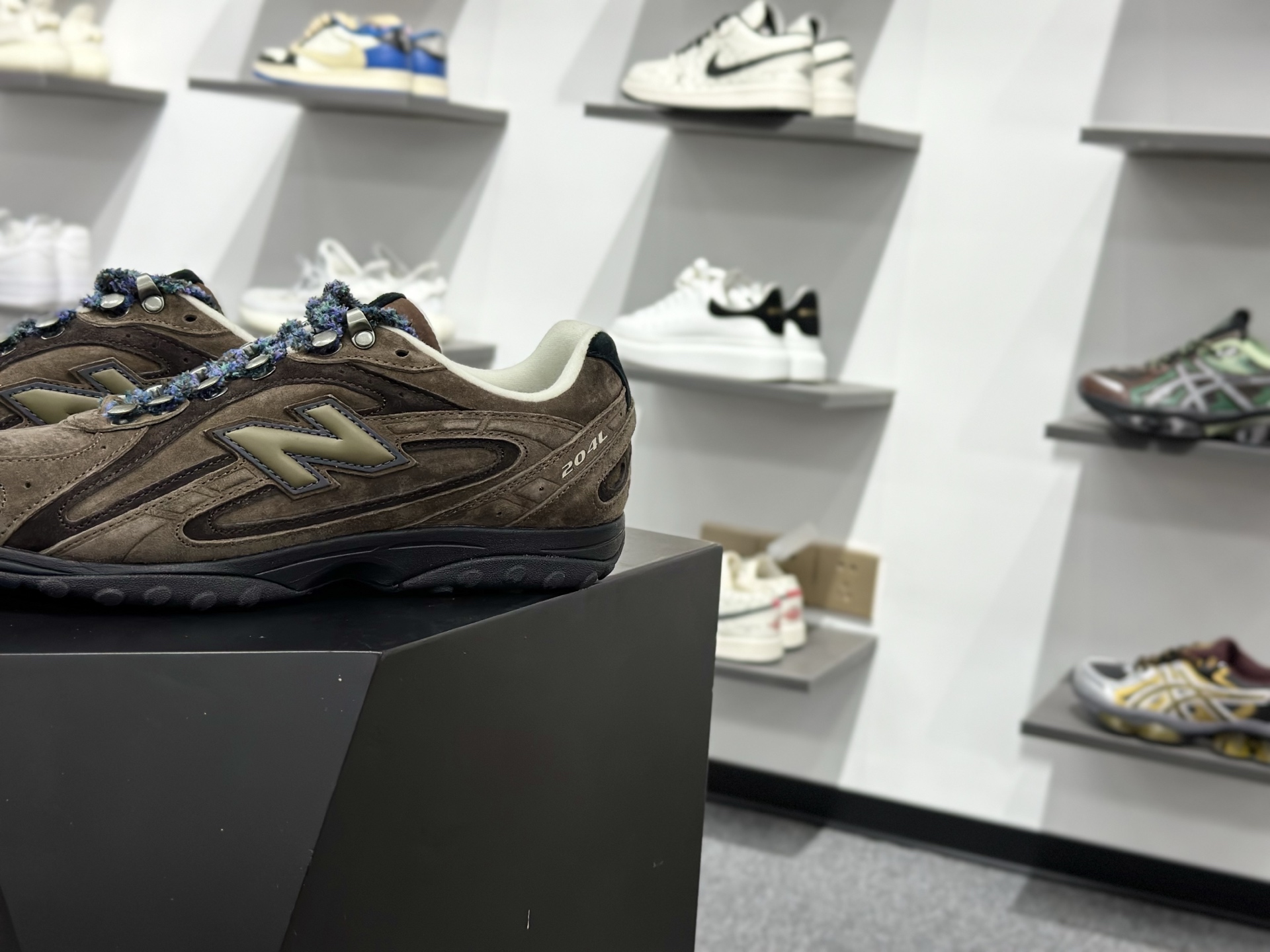 280 New Balance 新百伦204 充正版本 复古休闲运动百搭老爹跑步鞋 U204LBC-Chinese UA Cheap High Quatity Brand Clothes Bags handbags Sneakers wholesale wholesaler seller from China Factory suppliers Fashion Clothing Shoes best Quality Beautiful Price 280 New Balance 新百伦204 充正版本 复古休闲运动百搭老爹跑步鞋 U204LBC