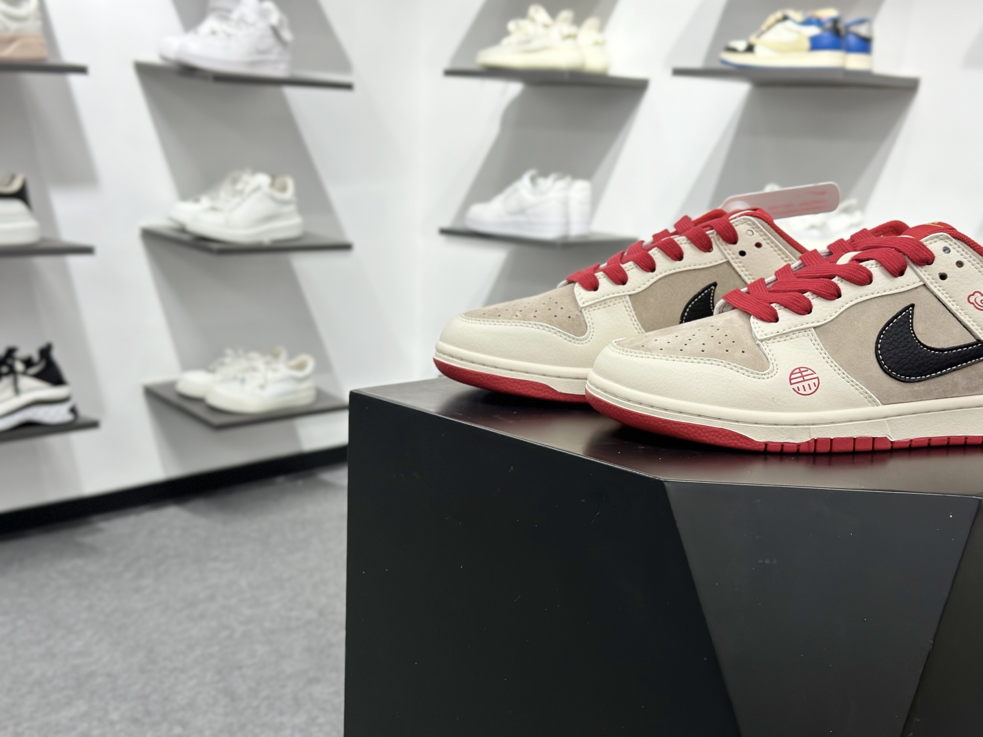Nike Dunk Low Retro ‘联名款’低帮休闲运动板鞋 HG0026-006