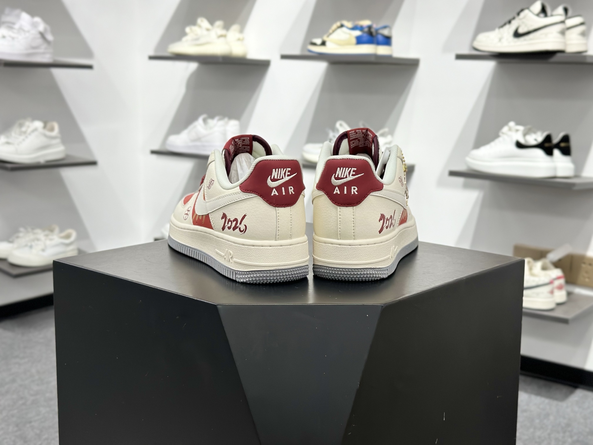 260 Nike Air Force1 07 low 马年限定 JP2026-151-Chinese UA Cheap High Quatity Brand Clothes Bags handbags Sneakers wholesale wholesaler seller from China Factory suppliers Fashion Clothing Shoes best Quality Beautiful Price 260 Nike Air Force1 07 low 马年限定 JP2026-151