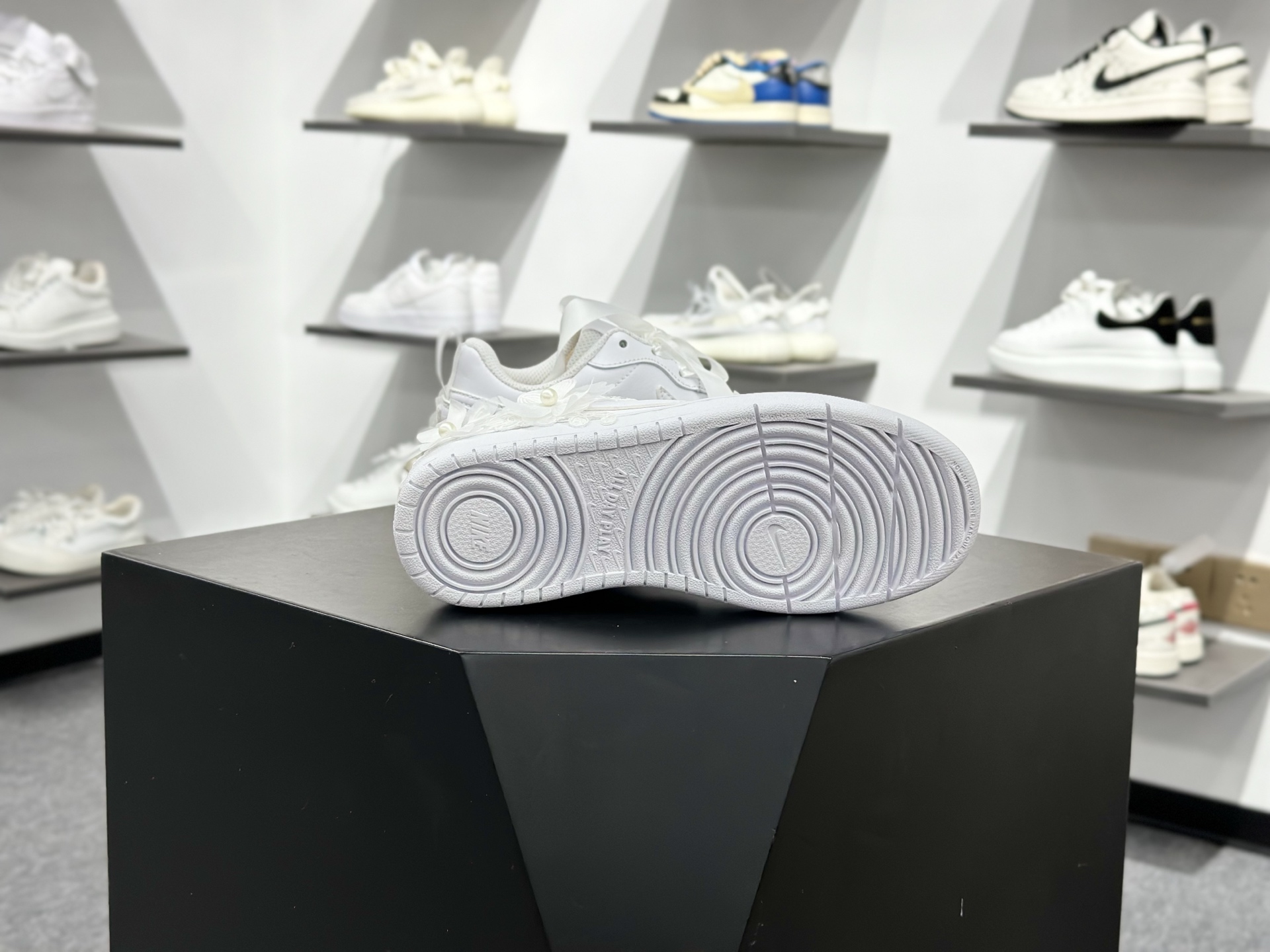 260 NIKE COURT BOROUGH LOW 耐克 低帮百搭透气休闲运动板鞋 BQ5448-219