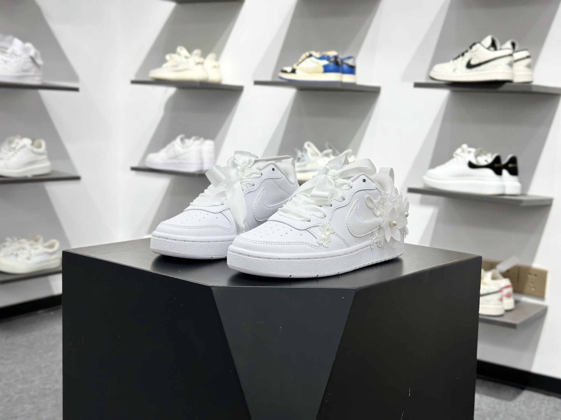 260 NIKE COURT BOROUGH LOW 耐克 低帮百搭透气休闲运动板鞋 BQ5448-219