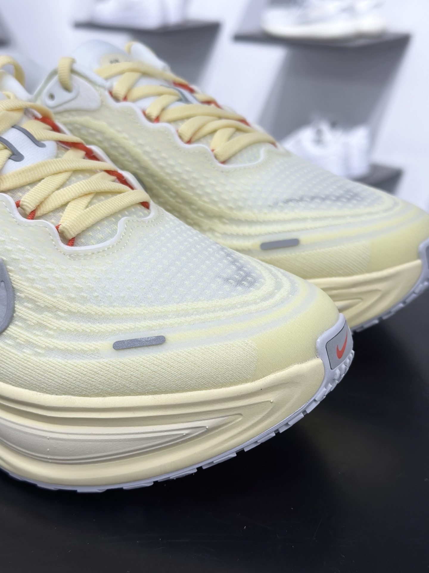 Nike Air Zoom Vomero Plus IM5020-100-莆田鞋,莆田鞋货源,高仿鞋,高仿鞋货源,安福档口,莆田高仿鞋,莆田鞋批发,高仿鞋批发,莆田高仿运动鞋,高仿运动鞋,莆田运动鞋 Nike Air Zoom Vomero Plus IM5020-100