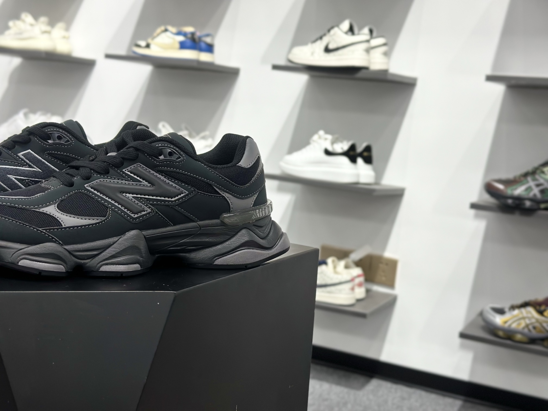 Joe Freshgoods x New Balance 渠道NB9060 联名款 复古休闲运动慢跑鞋 U906079E