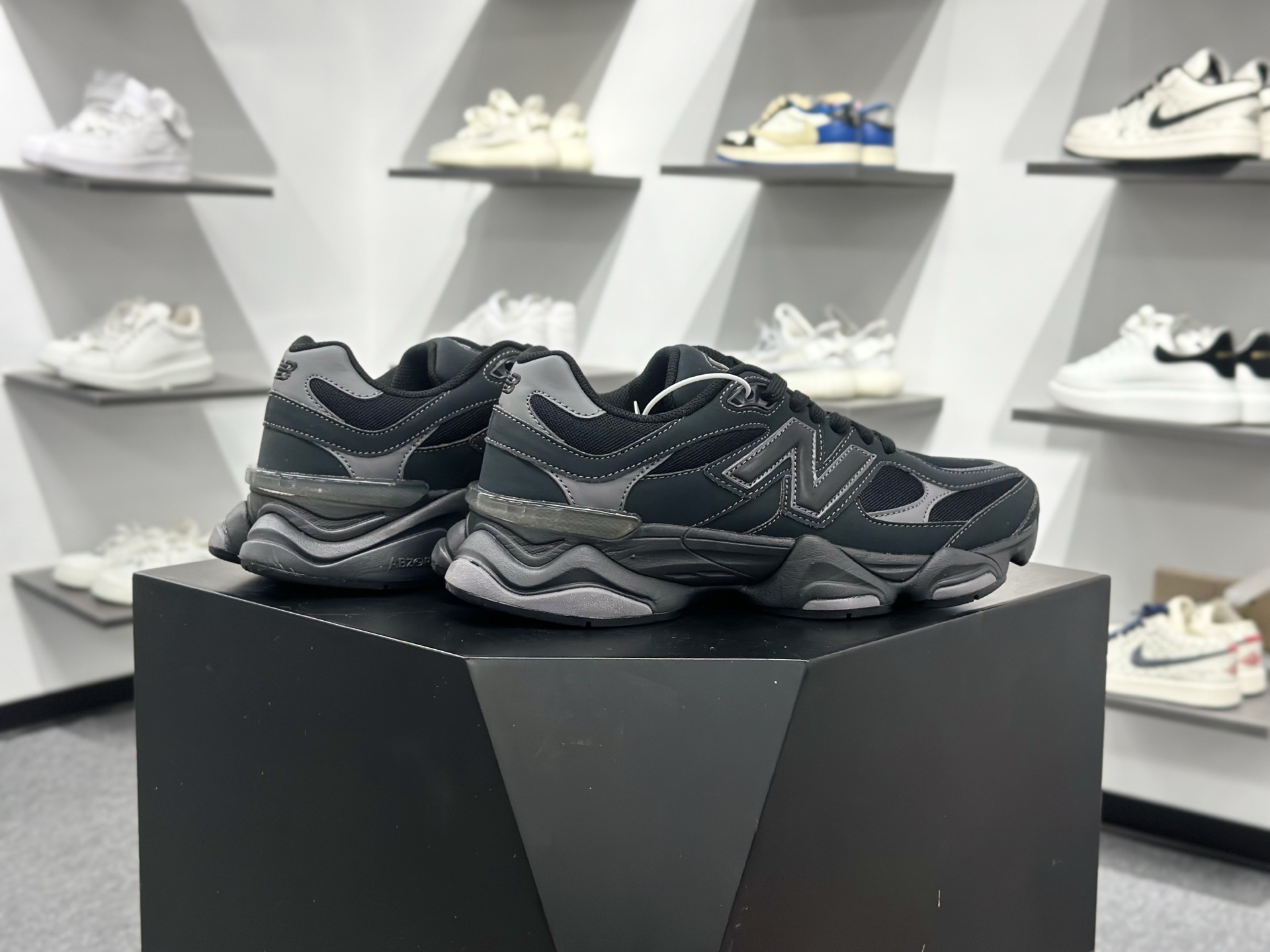 Joe Freshgoods x New Balance 渠道NB9060 联名款 复古休闲运动慢跑鞋 U906079E