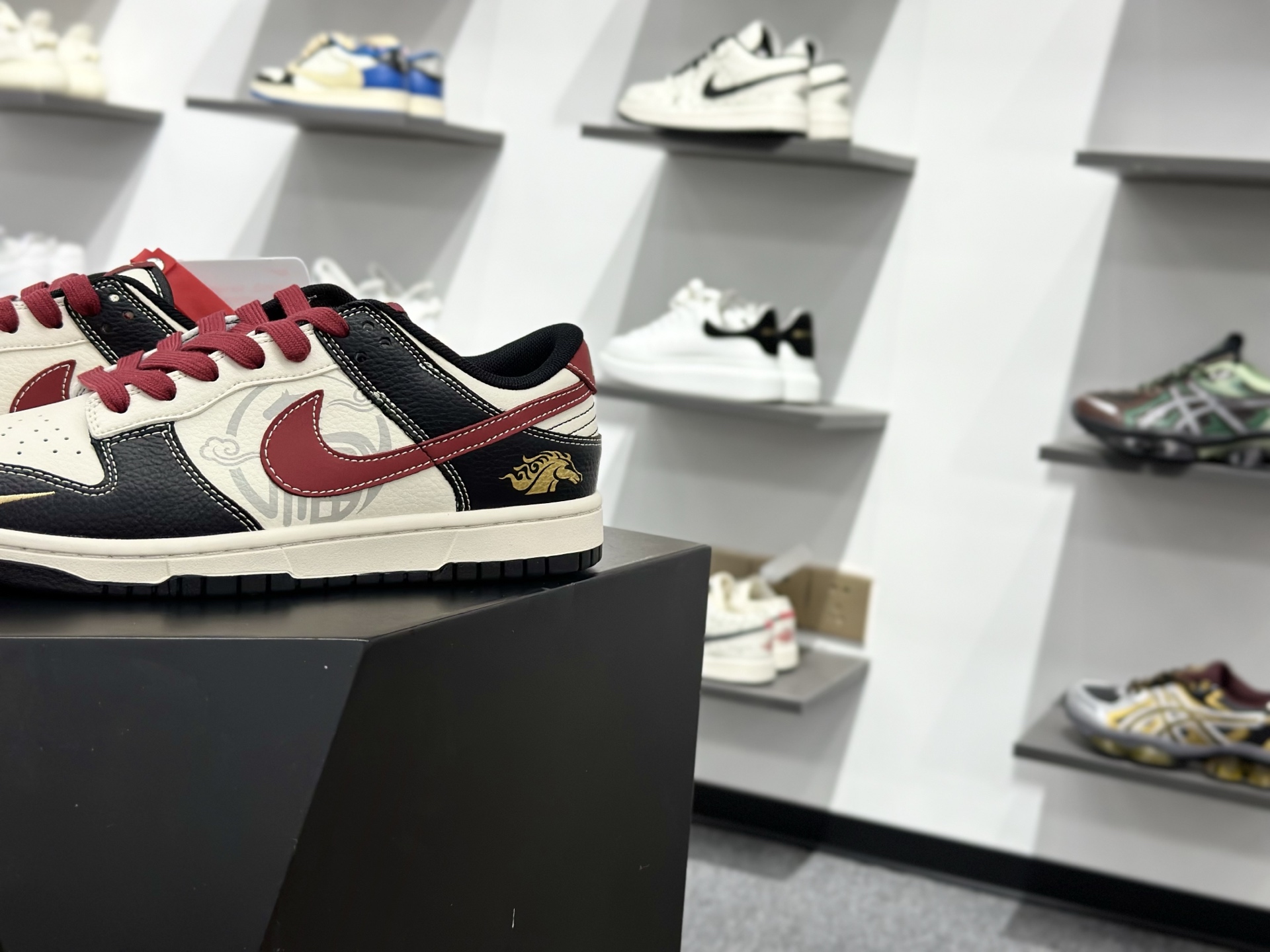 NK Dunk Low Retro ”DIY高端定制” Sup马年米棕红黑 低帮休闲运动板鞋 HG0026-006