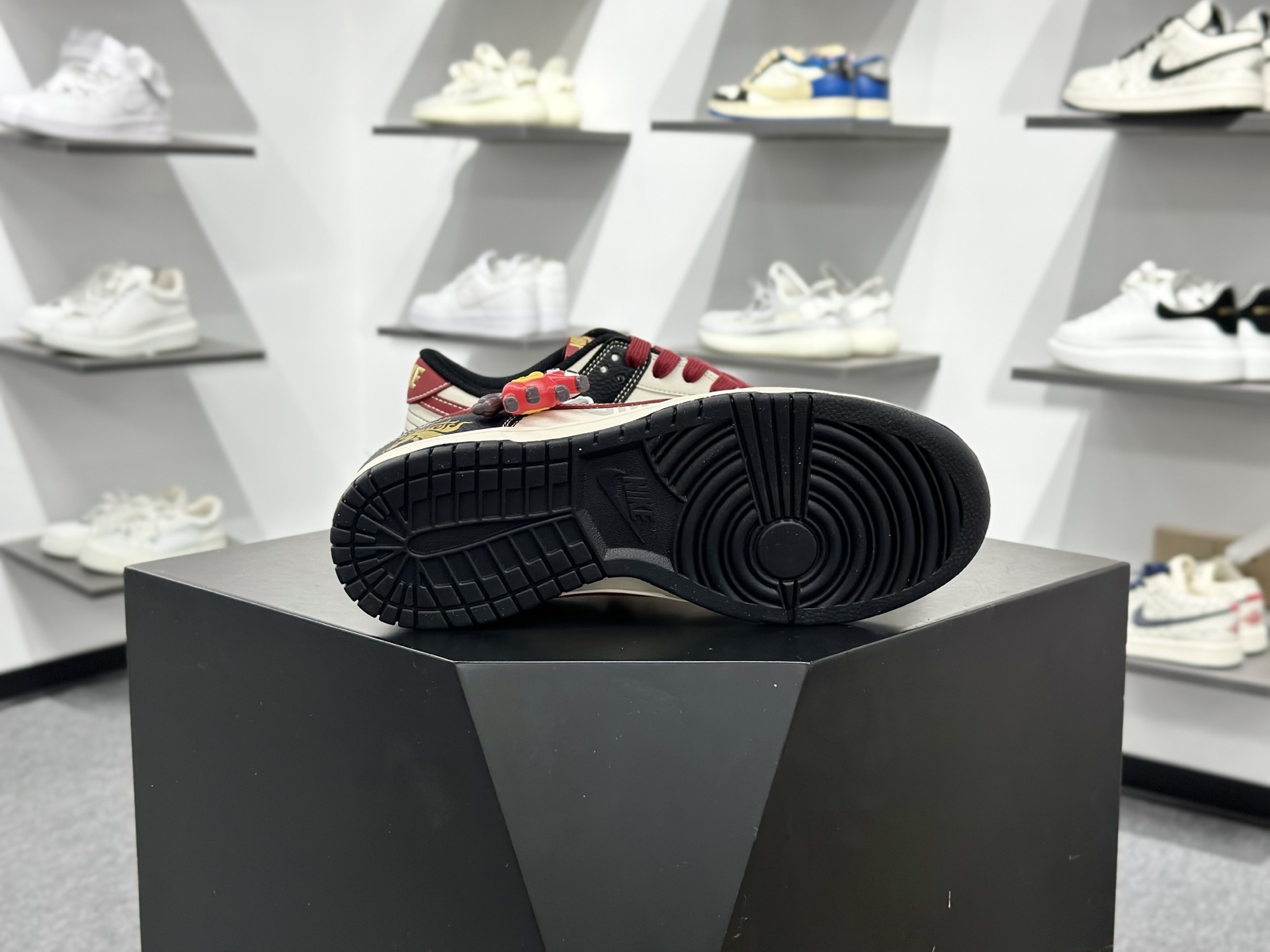 NK Dunk Low Retro ”DIY高端定制” Sup马年米棕红黑 低帮休闲运动板鞋 HG0026-006