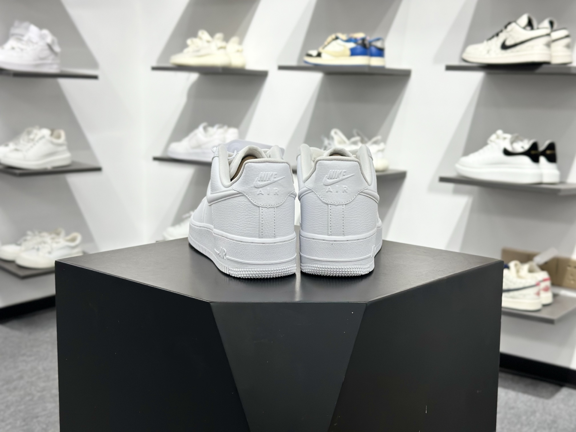 200 NIKE AIR FORCE 1 JANYVS NY HF2014-100-Chinese UA Cheap High Quatity Brand Clothes Bags handbags Sneakers wholesale wholesaler seller from China Factory suppliers Fashion Clothing Shoes best Quality Beautiful Price 200 NIKE AIR FORCE 1 JANYVS NY HF2014-100