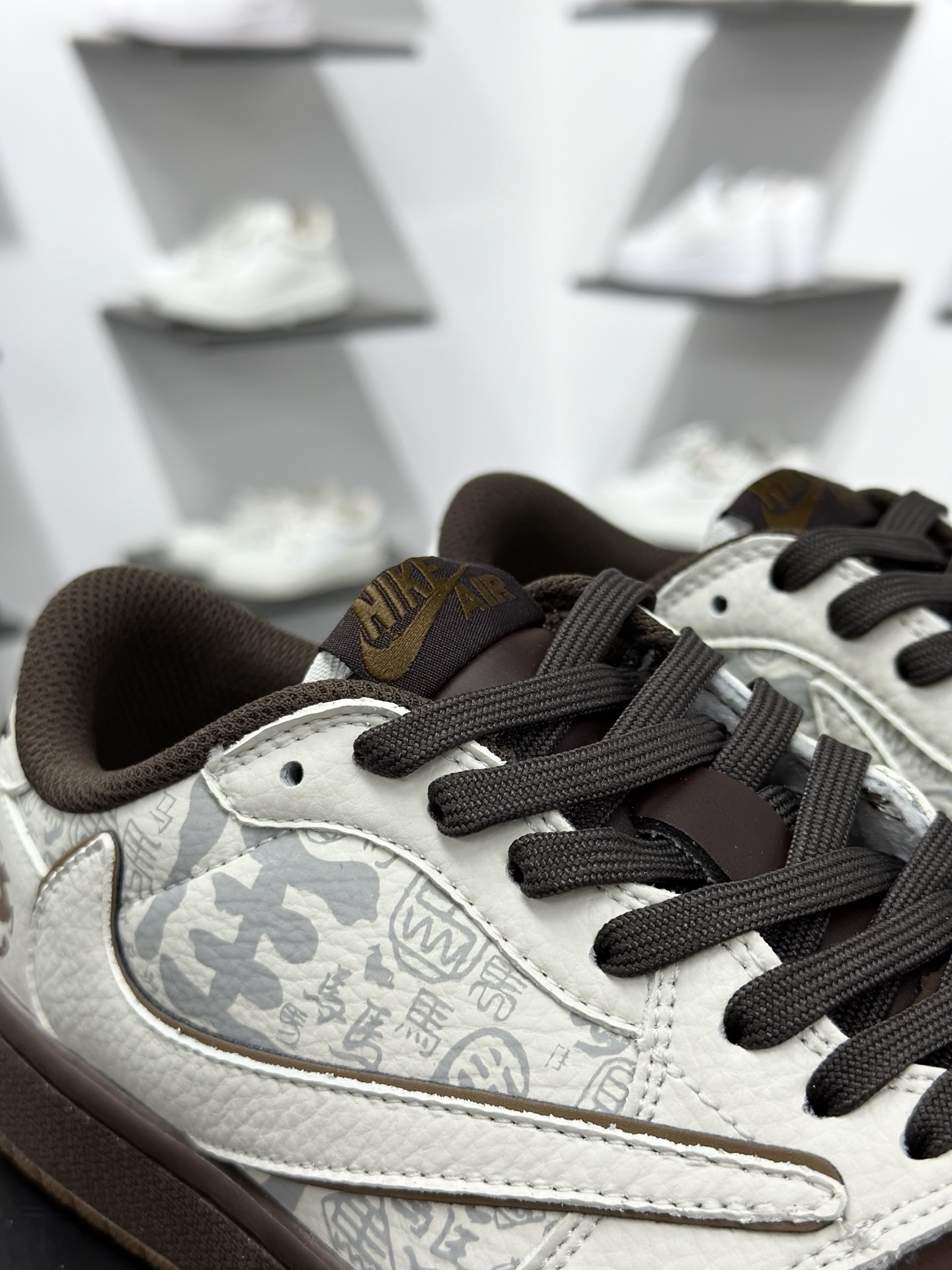 Fragment x Travis Scott x 马年限定 Air Jordan 1 Low 三方联名倒钩 NH0601-061-Top High Quatity Cheap Sneakers Fashion Clothing Clothes Bags handbags Shoes of all Brand wholesale With The best Quality And Beautiful Price from China Factory Chinese suppliers wholesaler seller Fragment x Travis Scott x 马年限定 Air Jordan 1 Low 三方联名倒钩 NH0601-061