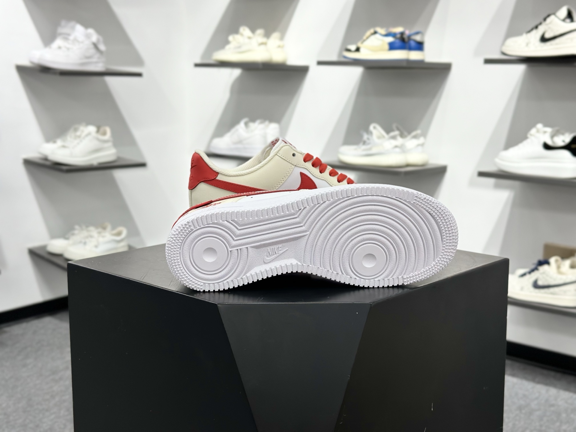 NIKE AIR FORCE 1‘07 LV8 ZH0316-169-Top High Quatity Cheap Sneakers Fashion Clothing Clothes Bags handbags Shoes of all Brand wholesale With The best Quality And Beautiful Price from China Factory Chinese suppliers wholesaler seller NIKE AIR FORCE 1‘07 LV8 ZH0316-169