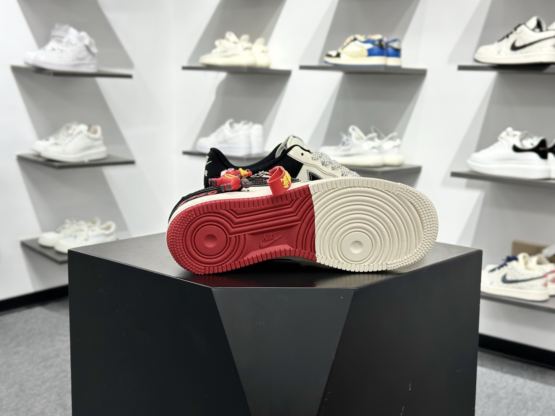 NIKE AIR FORCE 1‘07 LV8 MZ9588-836-Top High Quatity Cheap Sneakers Fashion Clothing Clothes Bags handbags Shoes of all Brand wholesale With The best Quality And Beautiful Price from China Factory Chinese suppliers wholesaler seller NIKE AIR FORCE 1‘07 LV8 MZ9588-836
