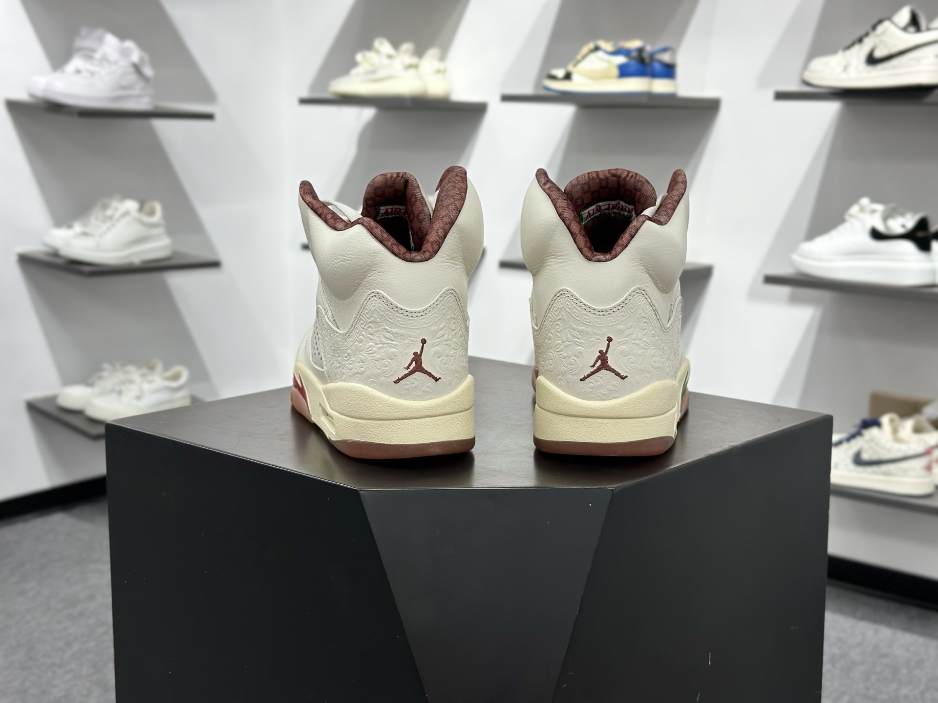 Jordan Air Jordan 5 “EL GRITO”舒适百搭 防滑耐磨 中帮 复古篮球鞋 男款 白绿色 HF8833-100-Top High Quatity Cheap Sneakers Fashion Clothing Clothes Bags handbags Shoes of all Brand wholesale With The best Quality And Beautiful Price from China Factory Chinese suppliers wholesaler seller Jordan Air Jordan 5 “EL GRITO”舒适百搭 防滑耐磨 中帮 复古篮球鞋 男款 白绿色 HF8833-100