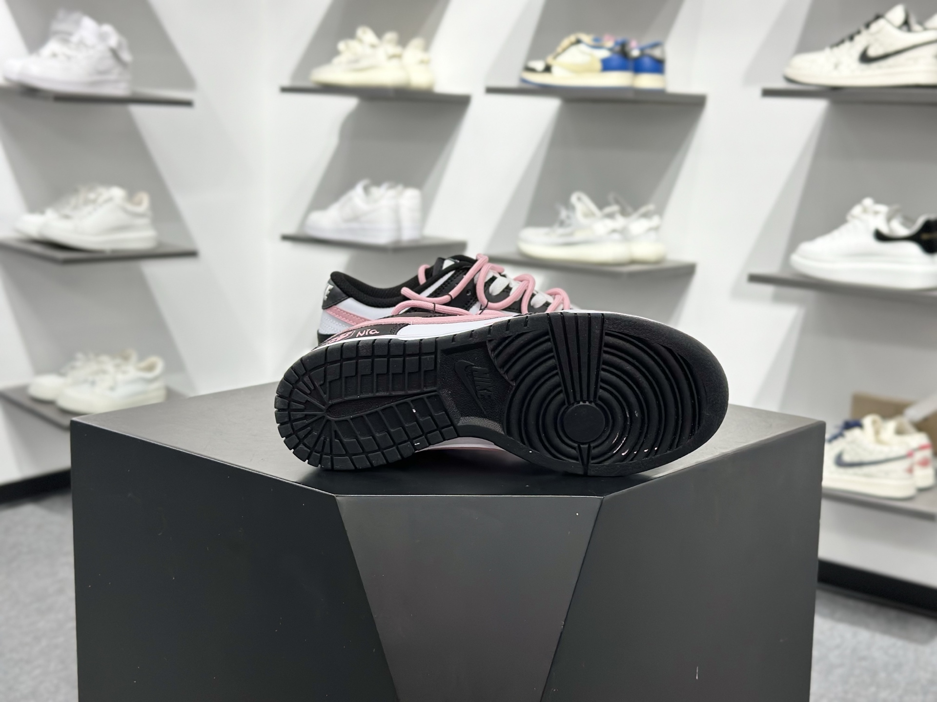 NIKE DUNK SB LOW 全新配色 解构系列 定制Dunk SB顾名思义 DD1503-101-Top High Quatity Cheap Sneakers Fashion Clothing Clothes Bags handbags Shoes of all Brand wholesale With The best Quality And Beautiful Price from China Factory Chinese suppliers wholesaler seller NIKE DUNK SB LOW 全新配色 解构系列 定制Dunk SB顾名思义 DD1503-101