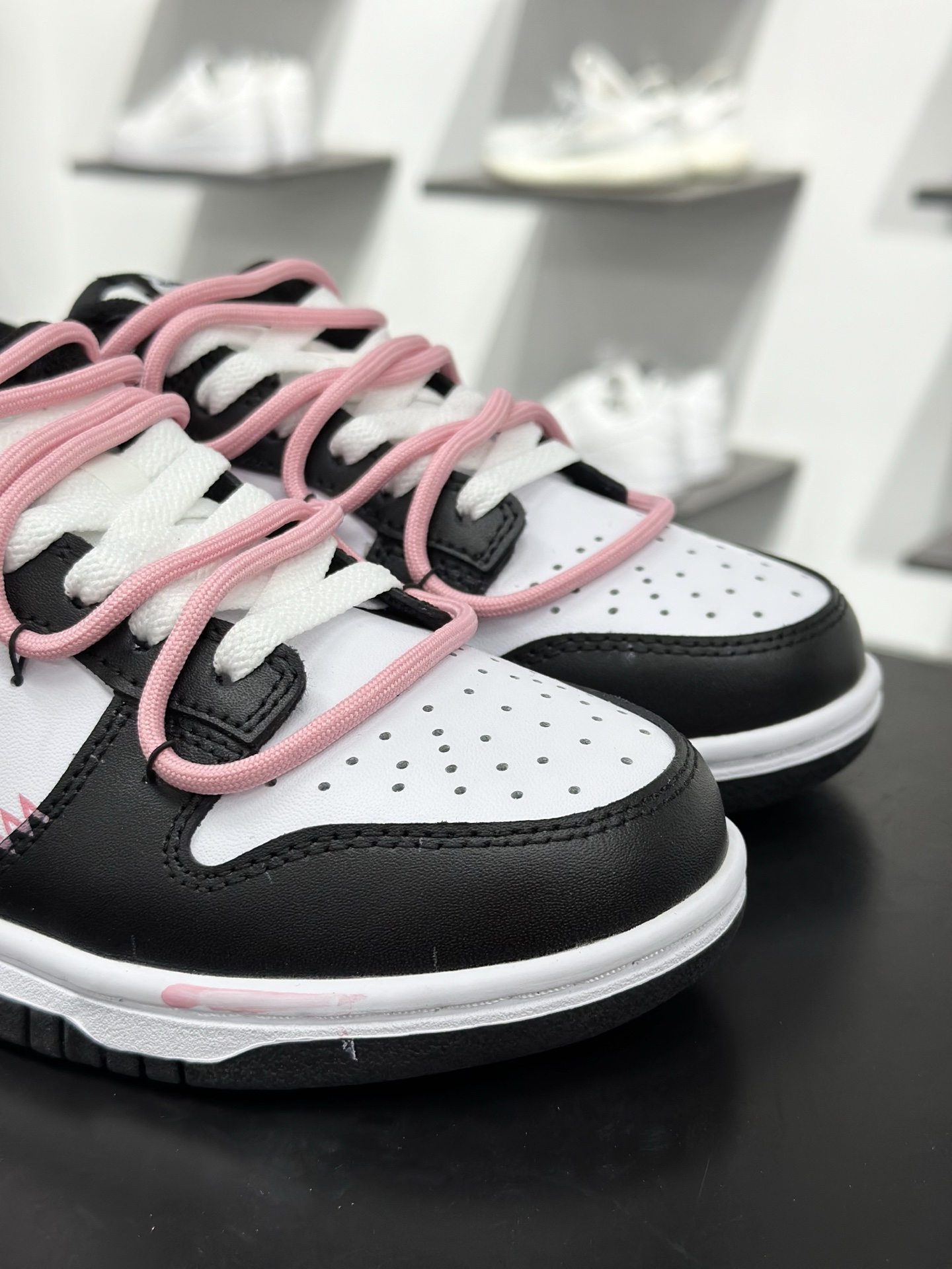 NIKE DUNK SB LOW 全新配色 解构系列 定制Dunk SB顾名思义 DD1503-101-Top High Quatity Cheap Sneakers Fashion Clothing Clothes Bags handbags Shoes of all Brand wholesale With The best Quality And Beautiful Price from China Factory Chinese suppliers wholesaler seller NIKE DUNK SB LOW 全新配色 解构系列 定制Dunk SB顾名思义 DD1503-101