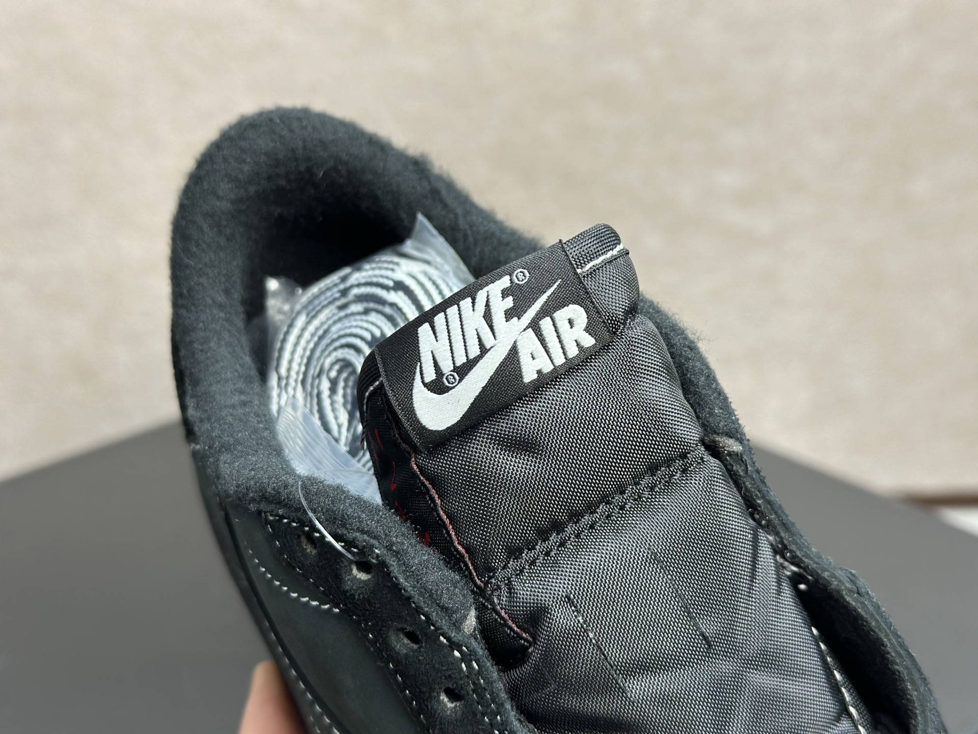 260 倒钩黑幻影 暗黑质感拉满的街头神鞋 Travis Scott x AJ1 Low 黑幻影倒钩 DM7866-001-Chinese UA Cheap High Quatity Brand Clothes Bags handbags Sneakers wholesale wholesaler seller from China Factory suppliers Fashion Clothing Shoes best Quality Beautiful Price 260 倒钩黑幻影 暗黑质感拉满的街头神鞋 Travis Scott x AJ1 Low 黑幻影倒钩 DM7866-001