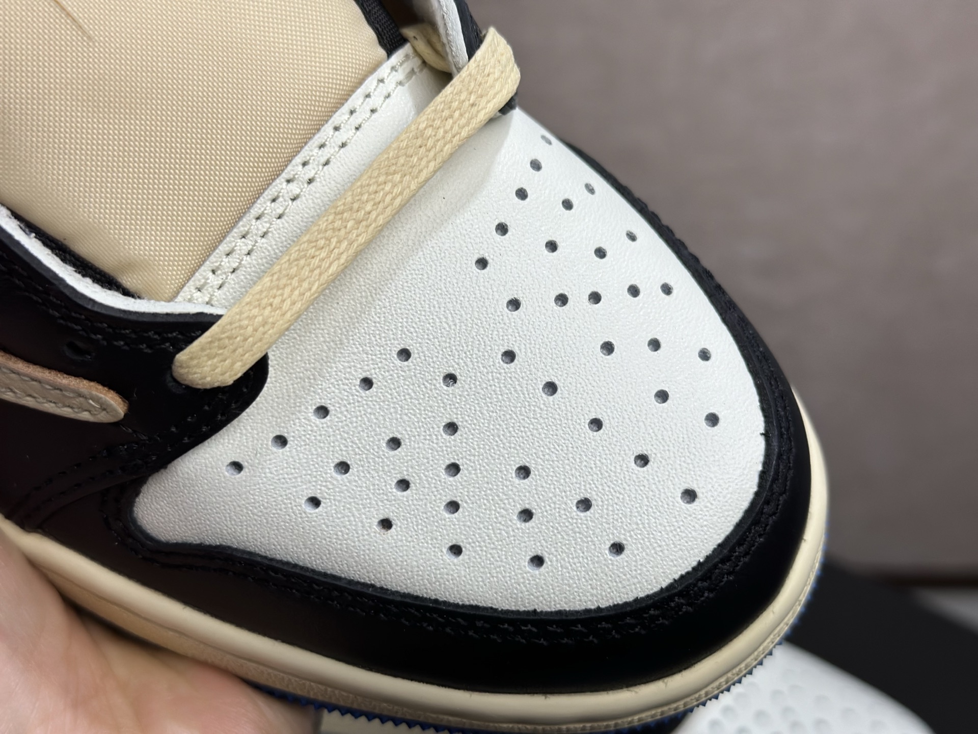 260 闪电倒钩 三方联名封神的街头神鞋 Travis Scott x AJ1 Low 闪电倒钩 DM7866-140