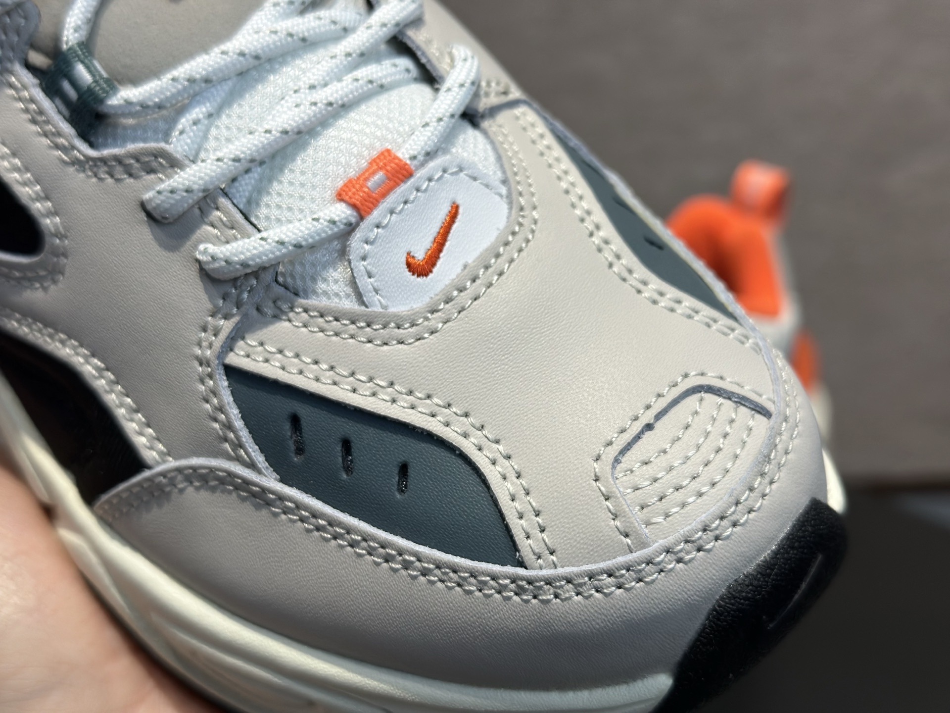 Nike M2K Tekno 系列低帮复古潮流百搭旅游老爹休闲运动鞋 “月球灰橙” CI2969-001-Top High Quatity Cheap Sneakers Fashion Clothing Clothes Bags handbags Shoes of all Brand wholesale With The best Quality And Beautiful Price from China Factory Chinese suppliers wholesaler seller Nike M2K Tekno 系列低帮复古潮流百搭旅游老爹休闲运动鞋 “月球灰橙” CI2969-001