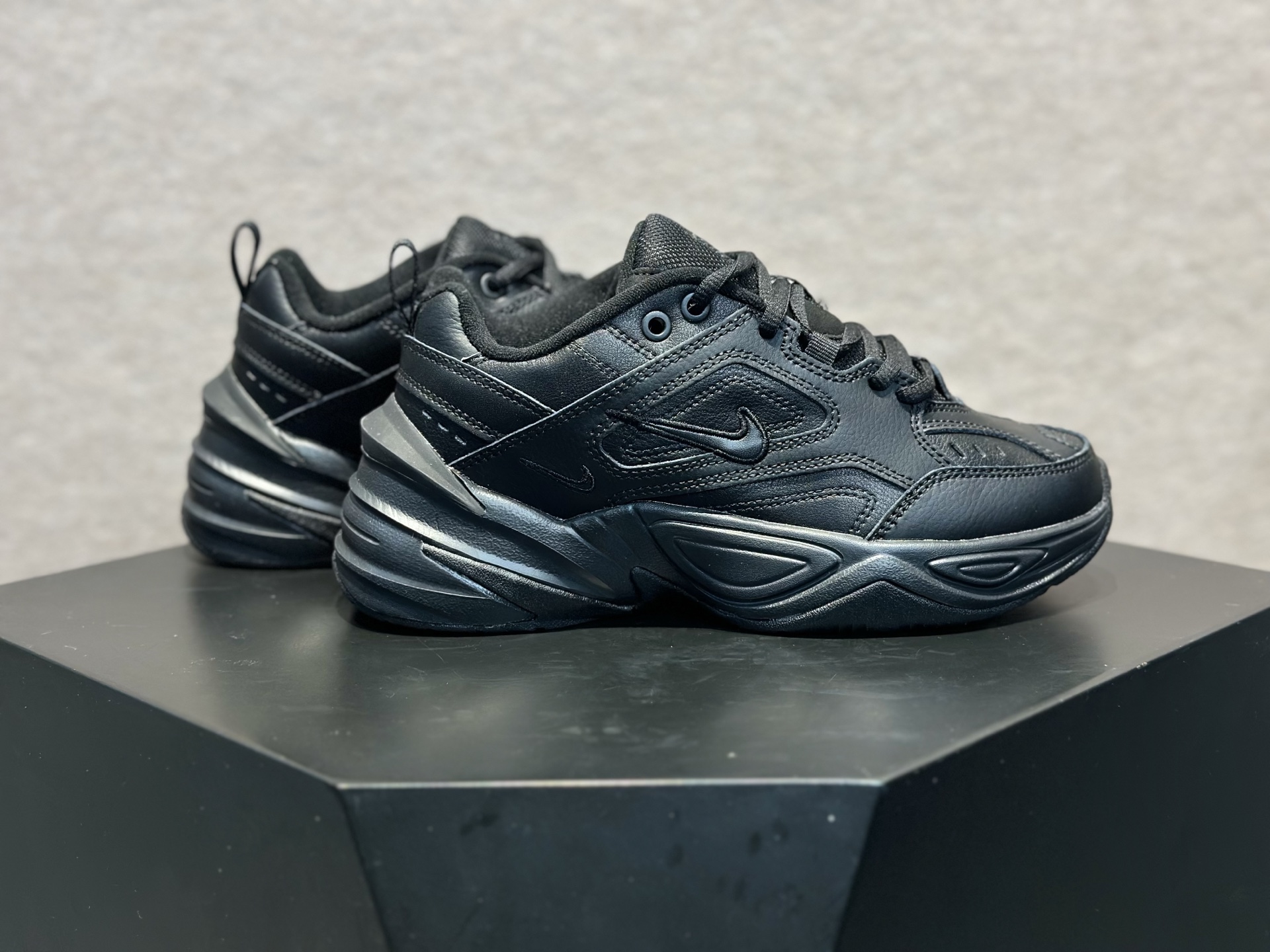 耐克 Nike M2K Tekno 系列低帮复古潮流百搭旅游老爹风休闲运动鞋 “全黑武士” AV4789-002