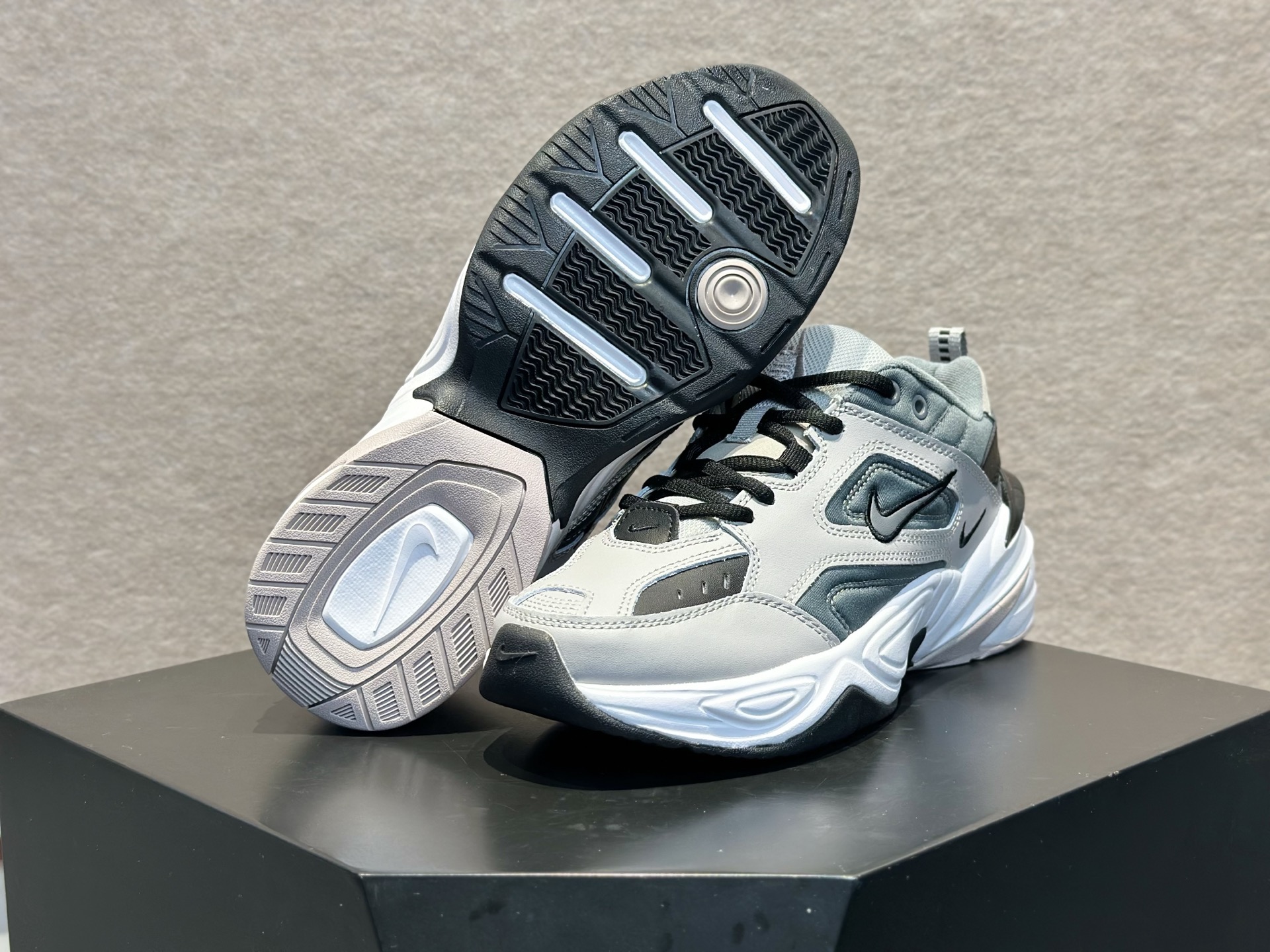Nike M2K Tekno 系列低帮复古潮流百搭旅游老爹休闲运动鞋 “浅灰深灰” CI2969-001-Top High Quatity Cheap Sneakers Fashion Clothing Clothes Bags handbags Shoes of all Brand wholesale With The best Quality And Beautiful Price from China Factory Chinese suppliers wholesaler seller Nike M2K Tekno 系列低帮复古潮流百搭旅游老爹休闲运动鞋 “浅灰深灰” CI2969-001