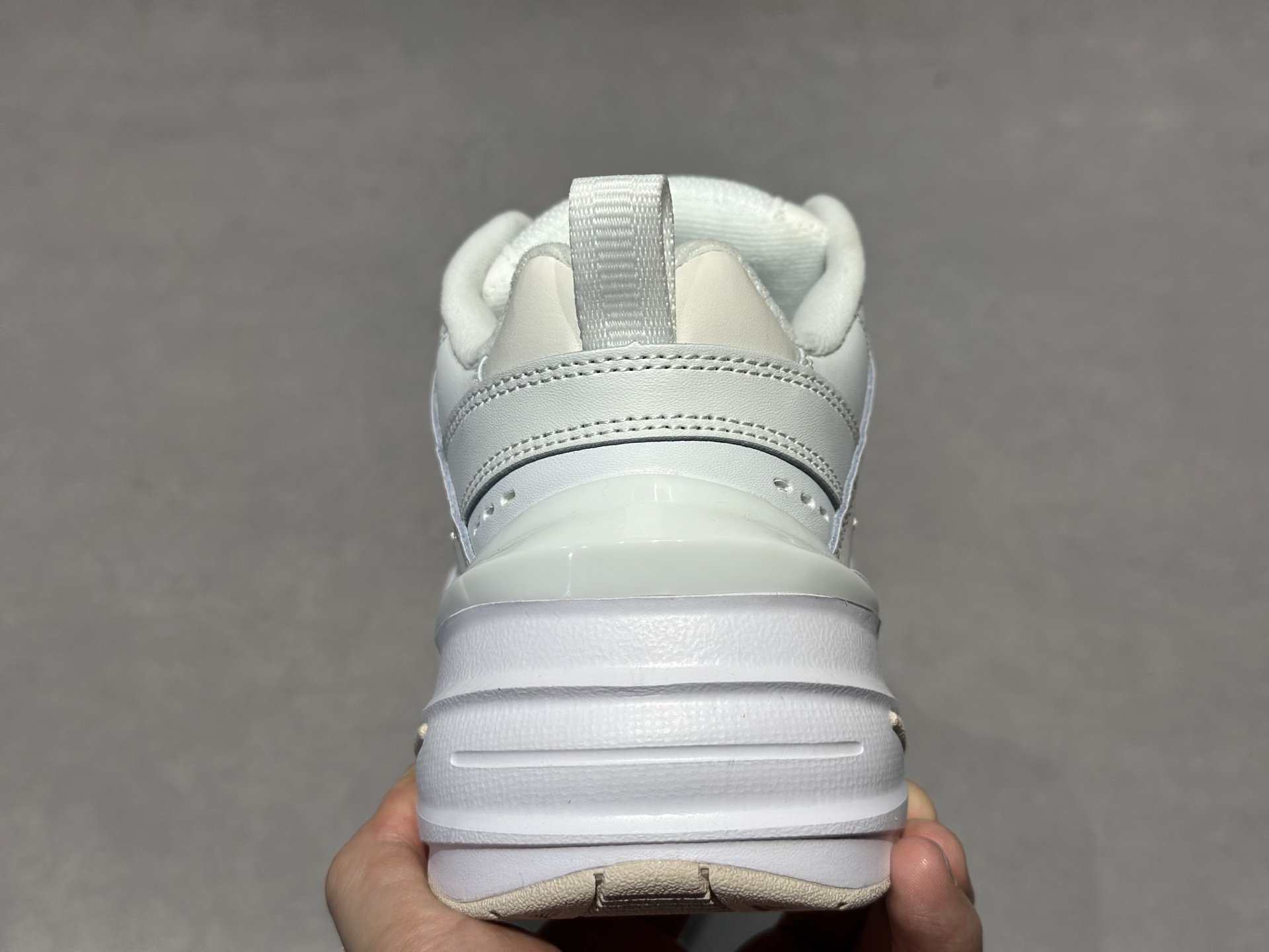 200 Nike M2K Tekno 奶白浅灰