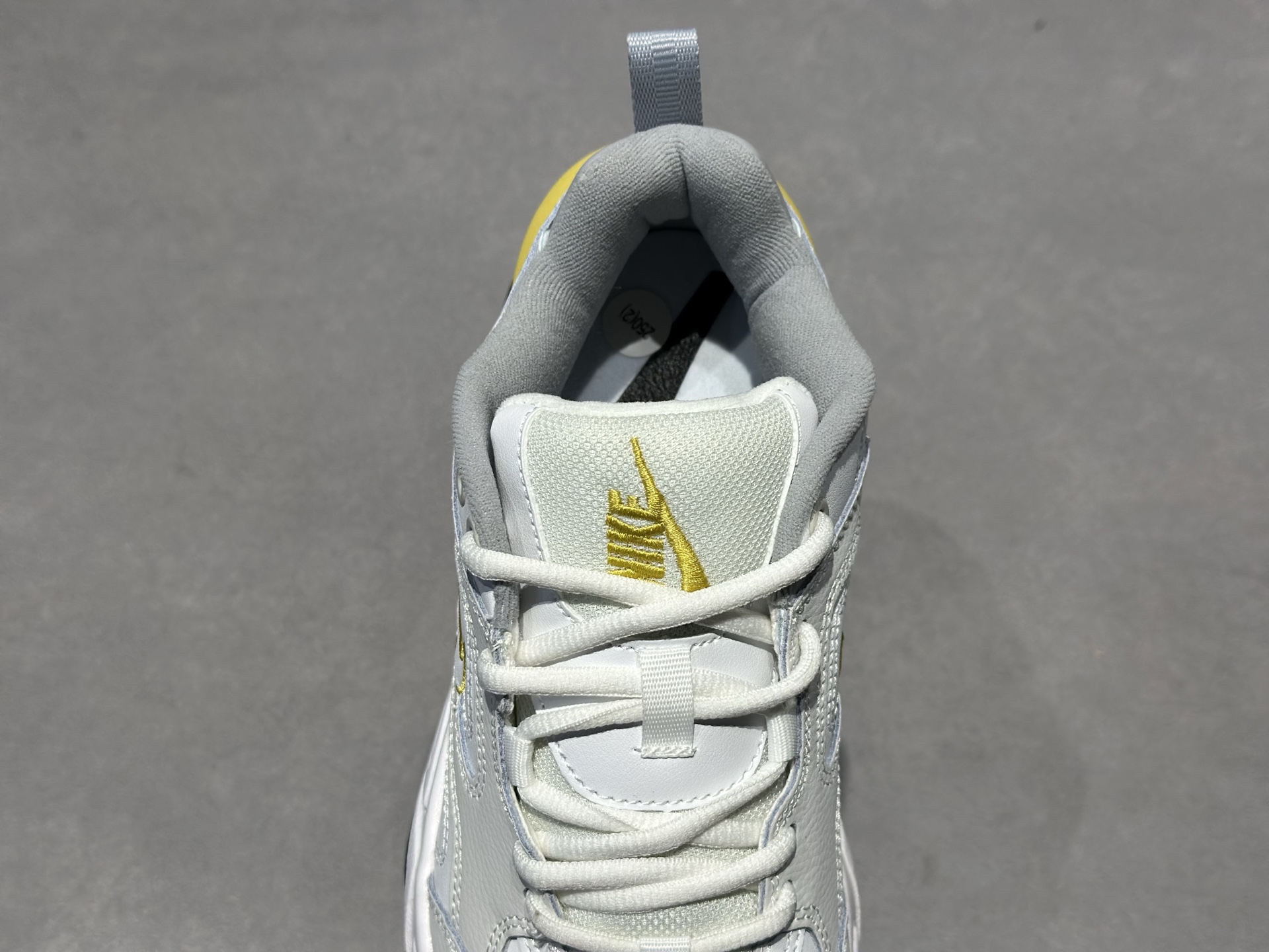 200 Nike M2K Tekno 白灰黄撞色