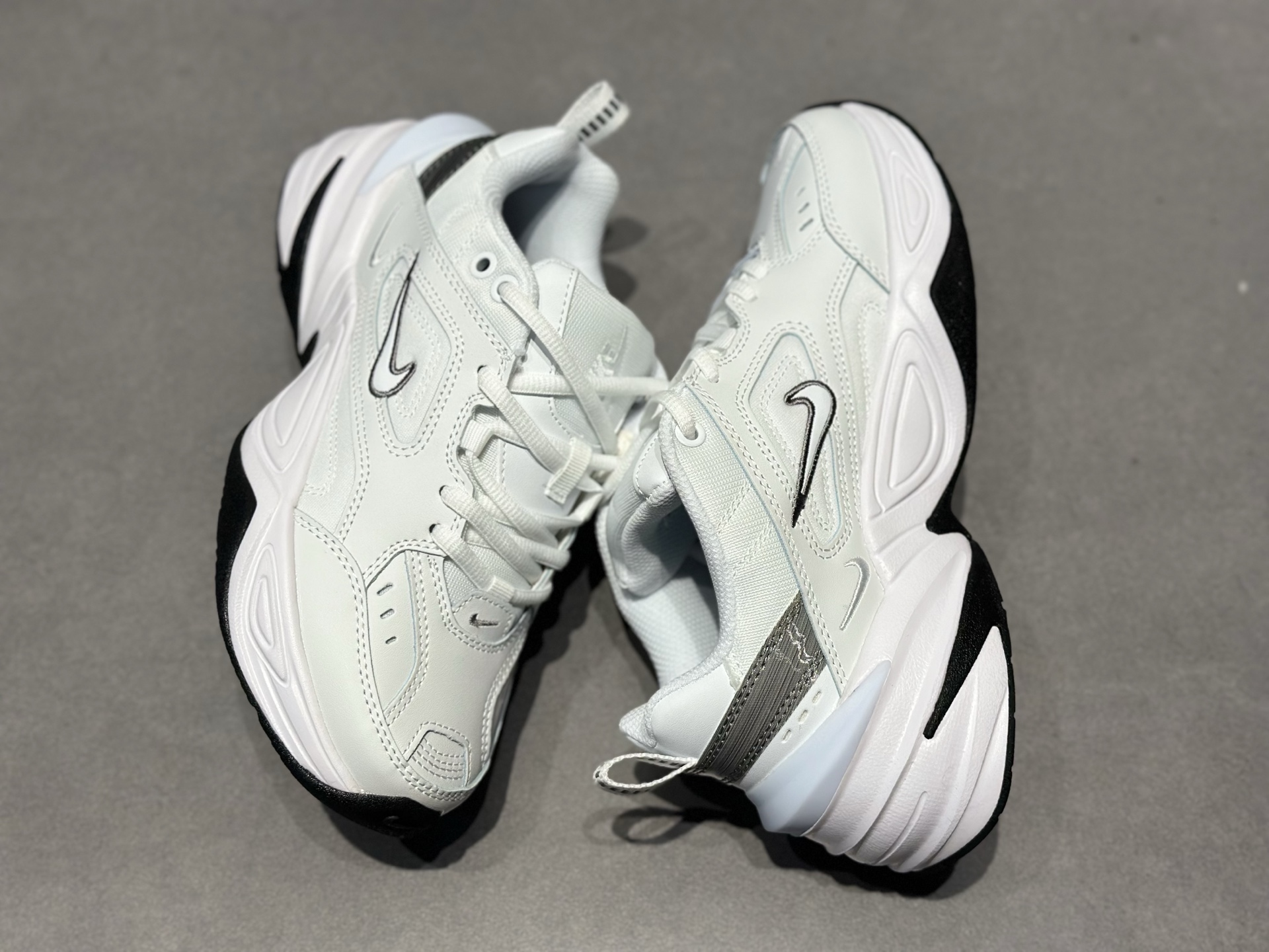 200 Nike M2K Tekno 浅冰蓝白黑撞色-Chinese UA Cheap High Quatity Brand Clothes Bags handbags Sneakers wholesale wholesaler seller from China Factory suppliers Fashion Clothing Shoes best Quality Beautiful Price 200 Nike M2K Tekno 浅冰蓝白黑撞色