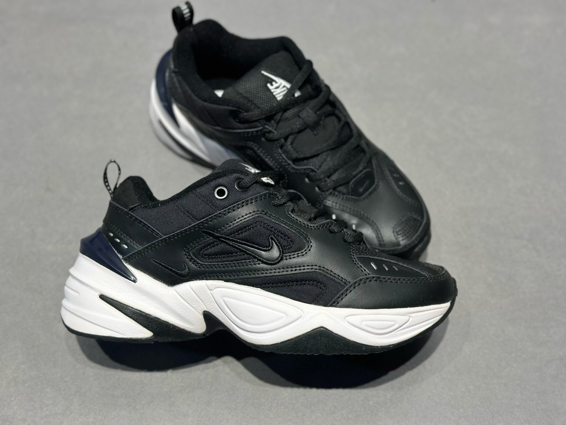 200 黑白藏蓝撞色也太酷了吧 Nike M2K Tekno 复古老爹鞋 增高显瘦还百搭
