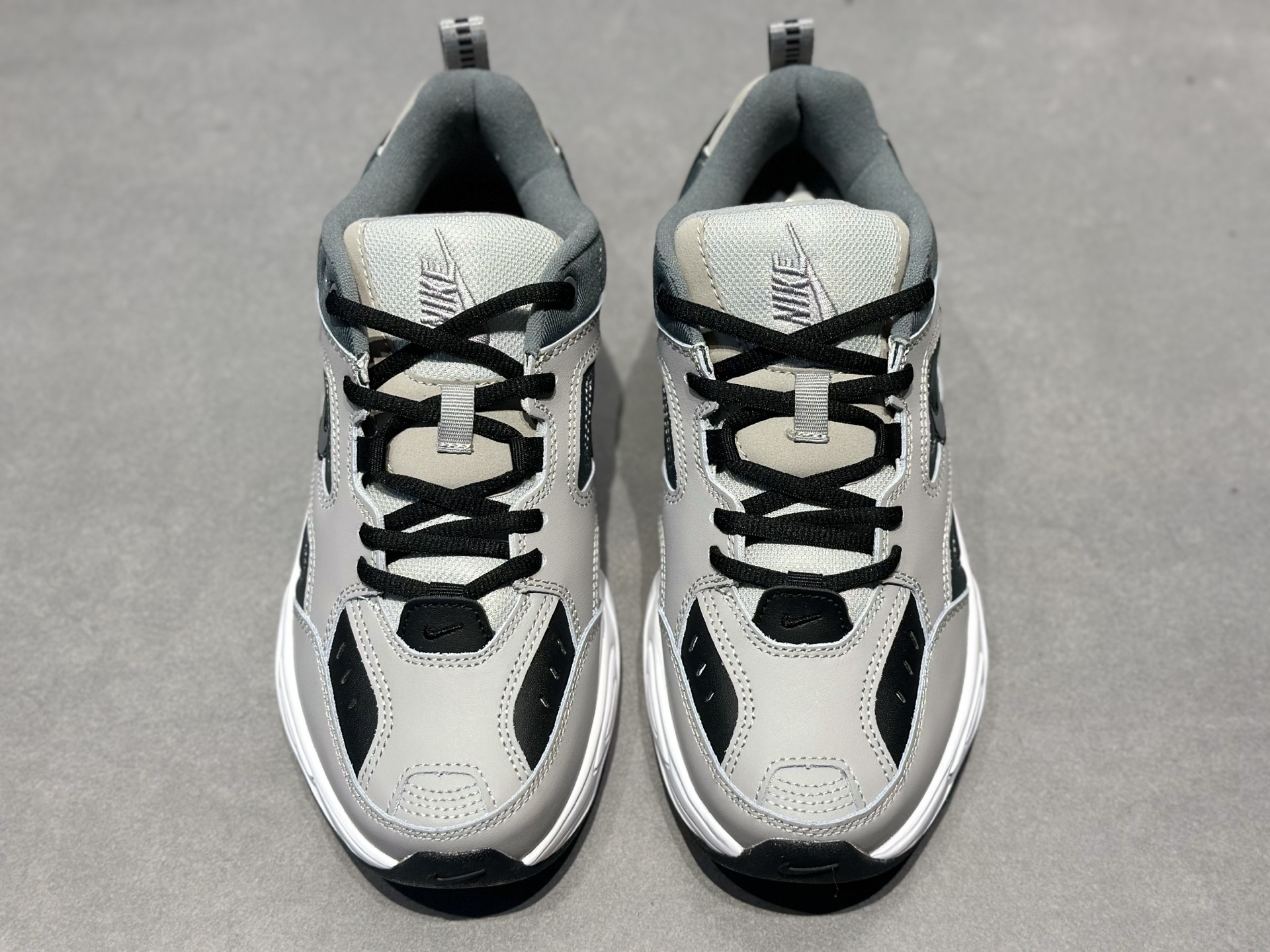 Nike M2K Tekno 浅灰深灰黑白撞色 机能感直接拉满 透气海绵 脚感轻盈又透气