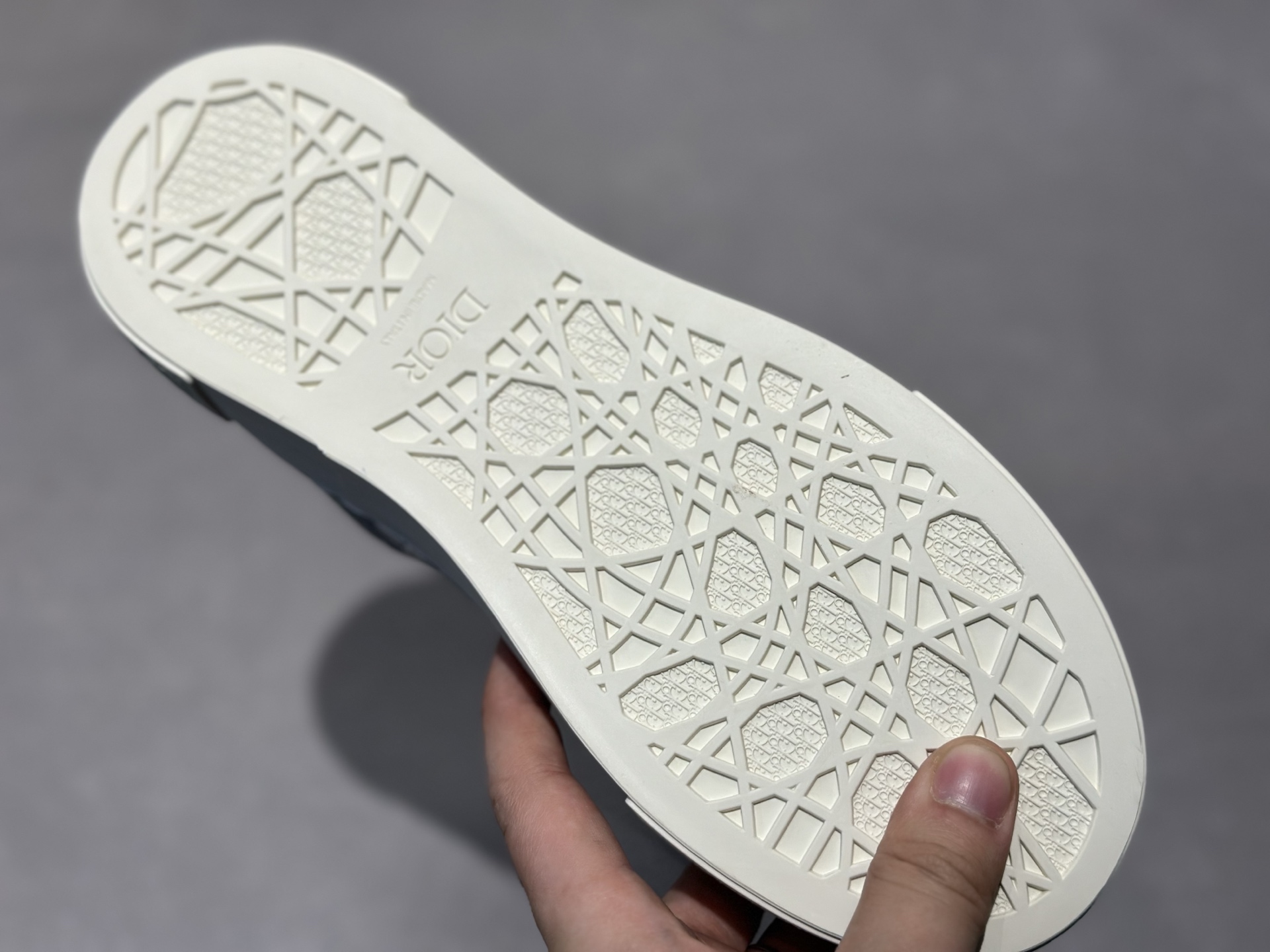 Dior B33 米白老花厚底鞋上新 皮革 Oblique 提花 干净又高级-Top High Quatity Cheap Sneakers Fashion Clothing Clothes Bags handbags Shoes of all Brand wholesale With The best Quality And Beautiful Price from China Factory Chinese suppliers wholesaler seller Dior B33 米白老花厚底鞋上新 皮革 Oblique 提花 干净又高级