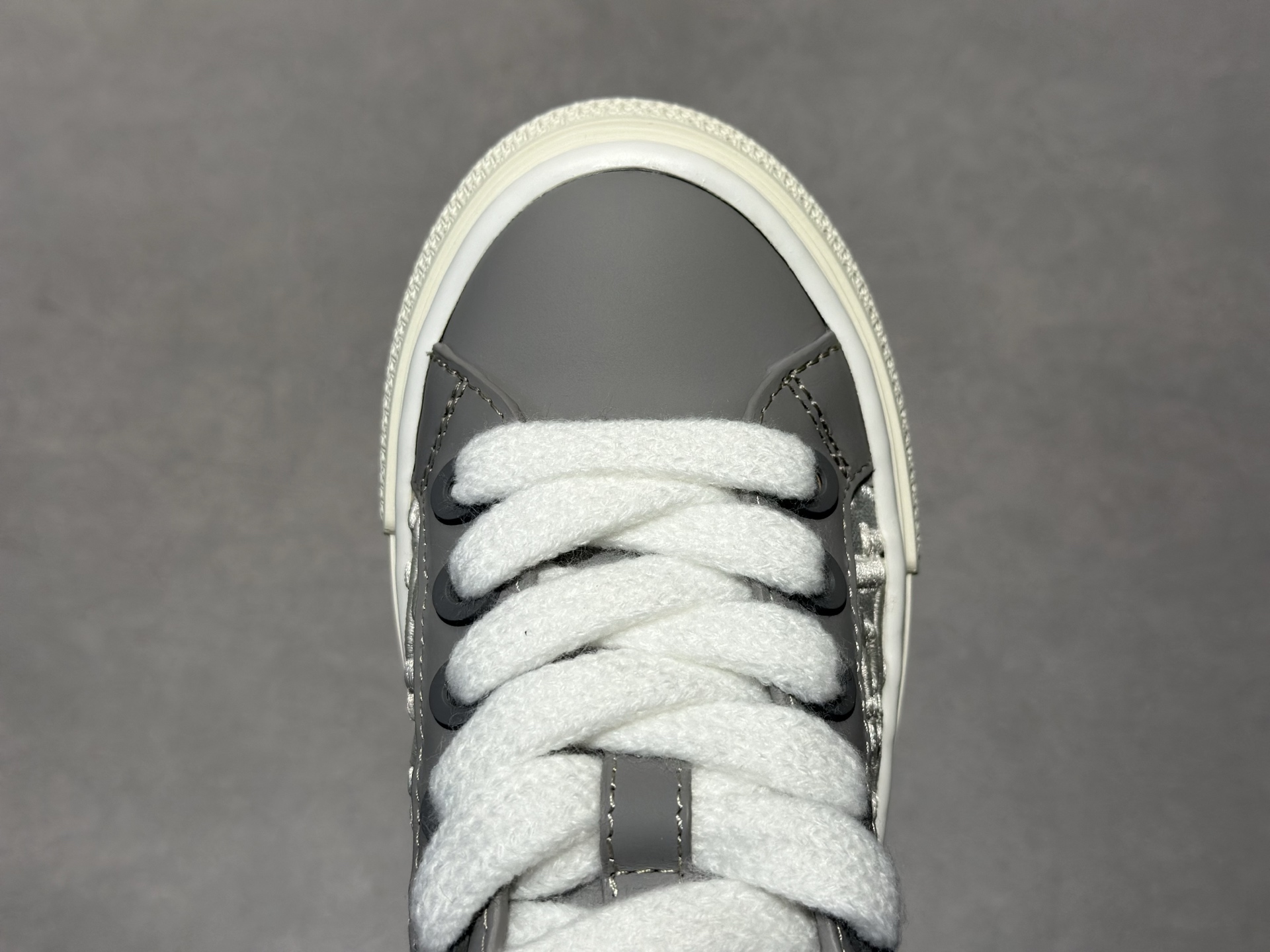 Dior B33 灰皮老花厚底鞋上新 皮革 Oblique 刺绣 低调又有质感-Top High Quatity Cheap Sneakers Fashion Clothing Clothes Bags handbags Shoes of all Brand wholesale With The best Quality And Beautiful Price from China Factory Chinese suppliers wholesaler seller Dior B33 灰皮老花厚底鞋上新 皮革 Oblique 刺绣 低调又有质感