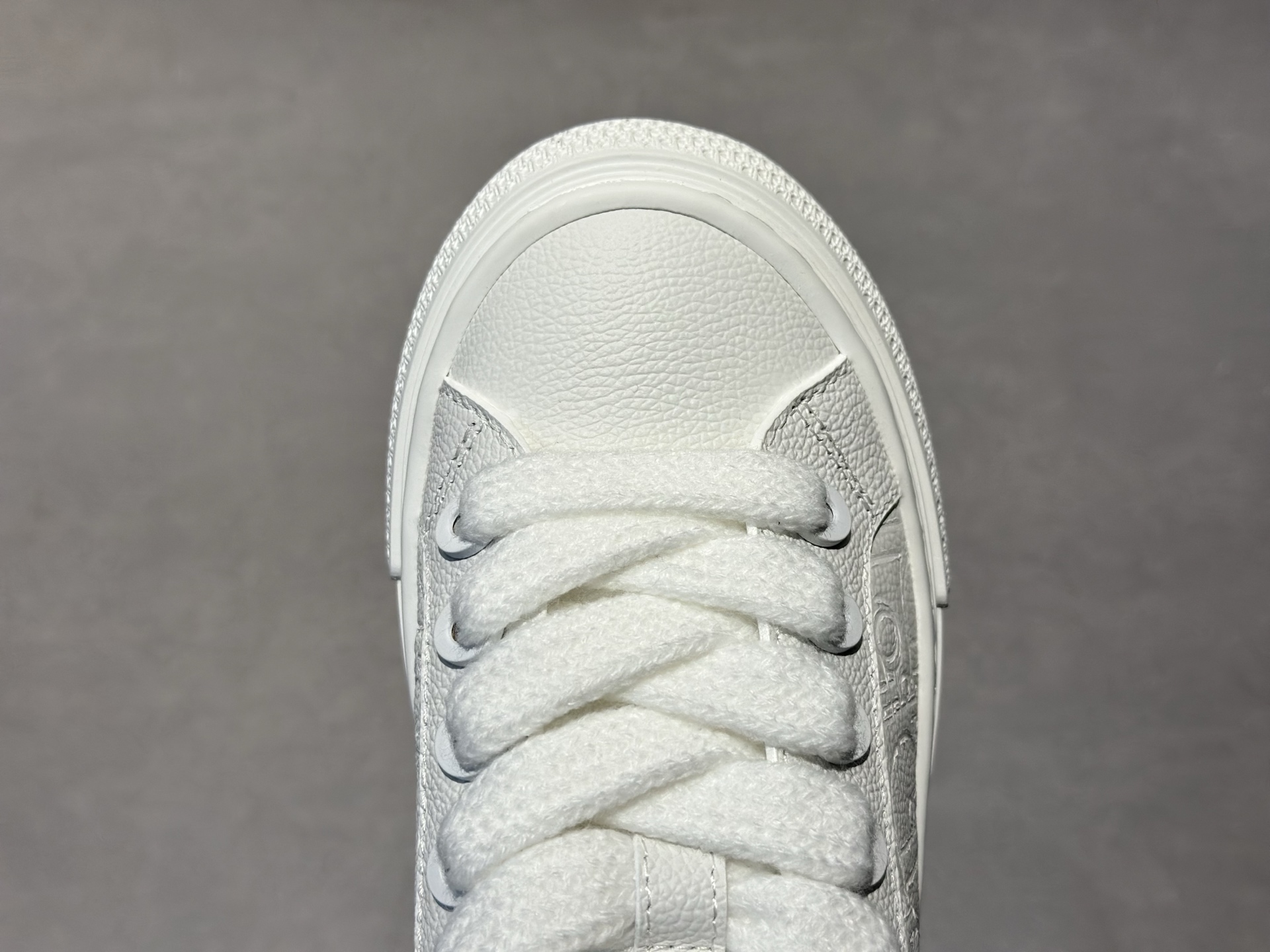 Dior B33 全白老花厚底鞋上新 荔枝纹皮革 Oblique 压纹 干净又高级 3DE301ZRW_H860-Top High Quatity Cheap Sneakers Fashion Clothing Clothes Bags handbags Shoes of all Brand wholesale With The best Quality And Beautiful Price from China Factory Chinese suppliers wholesaler seller Dior B33 全白老花厚底鞋上新 荔枝纹皮革 Oblique 压纹 干净又高级 3DE301ZRW_H860