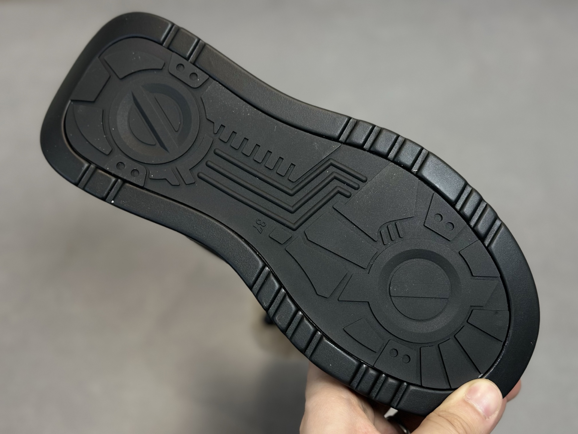 全黑厚底萌系挂饰鞋 # GGCC 厚底增高甜酷板鞋 圆头轮廓-Top High Quatity Cheap Sneakers Fashion Clothing Clothes Bags handbags Shoes of all Brand wholesale With The best Quality And Beautiful Price from China Factory Chinese suppliers wholesaler seller 全黑厚底萌系挂饰鞋 # GGCC 厚底增高甜酷板鞋 圆头轮廓
