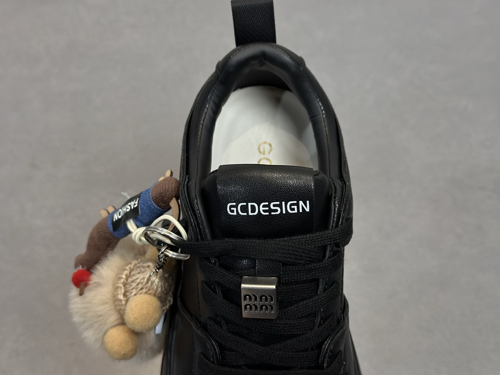 全黑厚底萌系挂饰鞋 # GGCC 厚底增高甜酷板鞋 圆头轮廓-Top High Quatity Cheap Sneakers Fashion Clothing Clothes Bags handbags Shoes of all Brand wholesale With The best Quality And Beautiful Price from China Factory Chinese suppliers wholesaler seller 全黑厚底萌系挂饰鞋 # GGCC 厚底增高甜酷板鞋 圆头轮廓