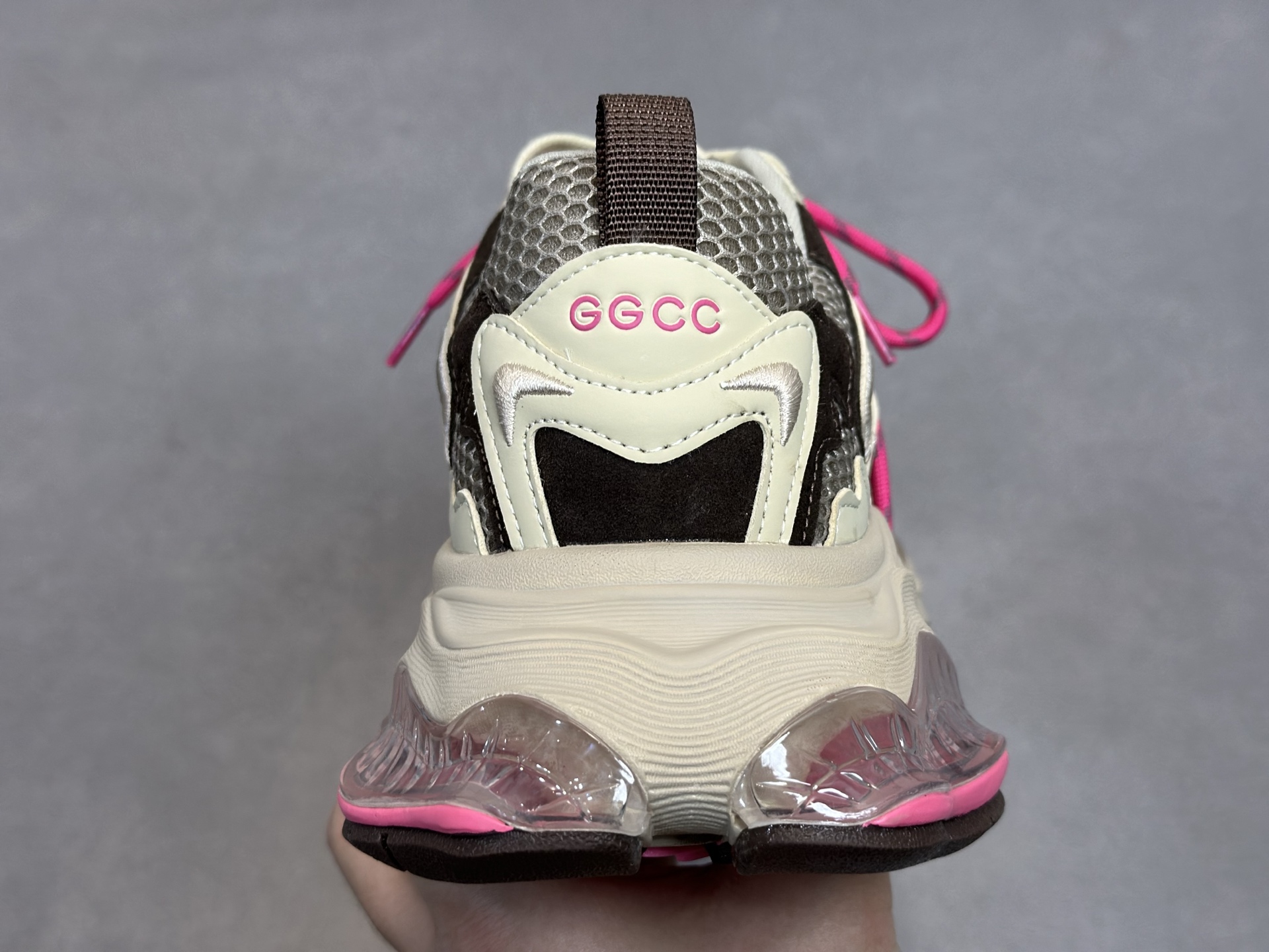 220 #GGCC 粉白拼色厚底老爹鞋 甜酷机能风 米白基底 黑粉撞色 骨骼感刺绣线条-Chinese UA Cheap High Quatity Brand Clothes Bags handbags Sneakers wholesale wholesaler seller from China Factory suppliers Fashion Clothing Shoes best Quality Beautiful Price 220 #GGCC 粉白拼色厚底老爹鞋 甜酷机能风 米白基底 黑粉撞色 骨骼感刺绣线条