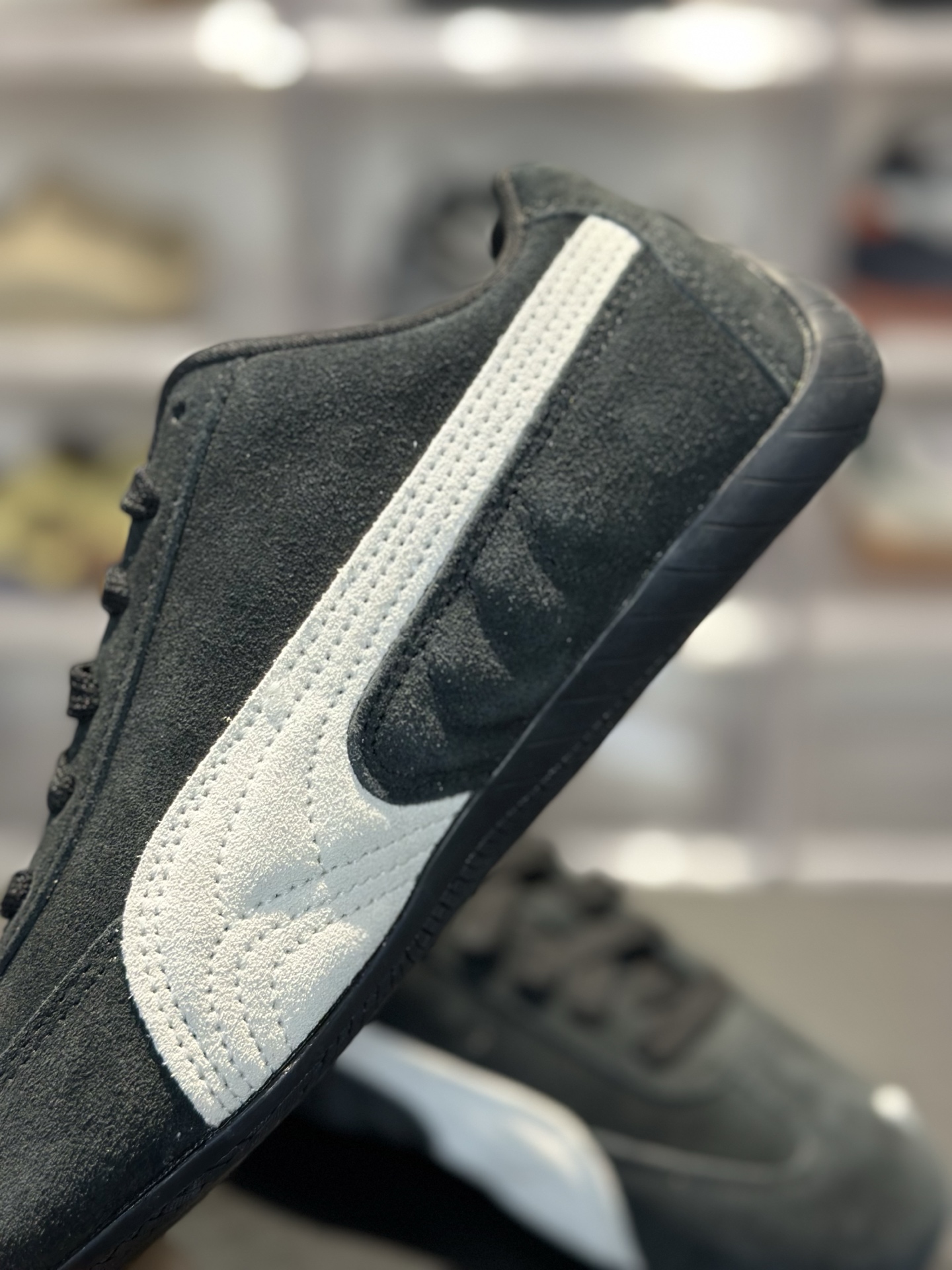 200 麂皮条版 侧边是米白麂皮 材质统一 偏复古做旧 PUMA Speedcat 经典黑-Chinese UA Cheap High Quatity Brand Clothes Bags handbags Sneakers wholesale wholesaler seller from China Factory suppliers Fashion Clothing Shoes best Quality Beautiful Price 200 麂皮条版 侧边是米白麂皮 材质统一 偏复古做旧 PUMA Speedcat 经典黑