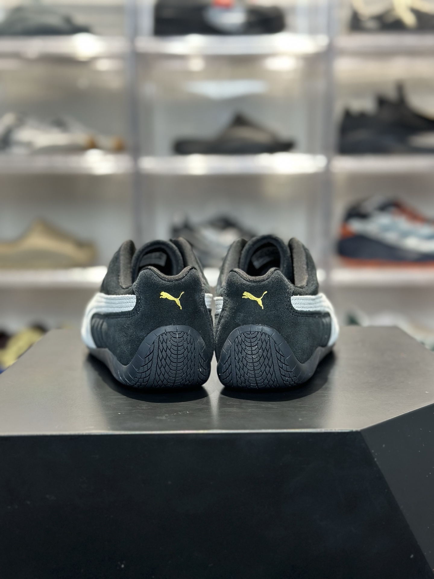 200 麂皮条版 侧边是米白麂皮 材质统一 偏复古做旧 PUMA Speedcat 经典黑-Chinese UA Cheap High Quatity Brand Clothes Bags handbags Sneakers wholesale wholesaler seller from China Factory suppliers Fashion Clothing Shoes best Quality Beautiful Price 200 麂皮条版 侧边是米白麂皮 材质统一 偏复古做旧 PUMA Speedcat 经典黑