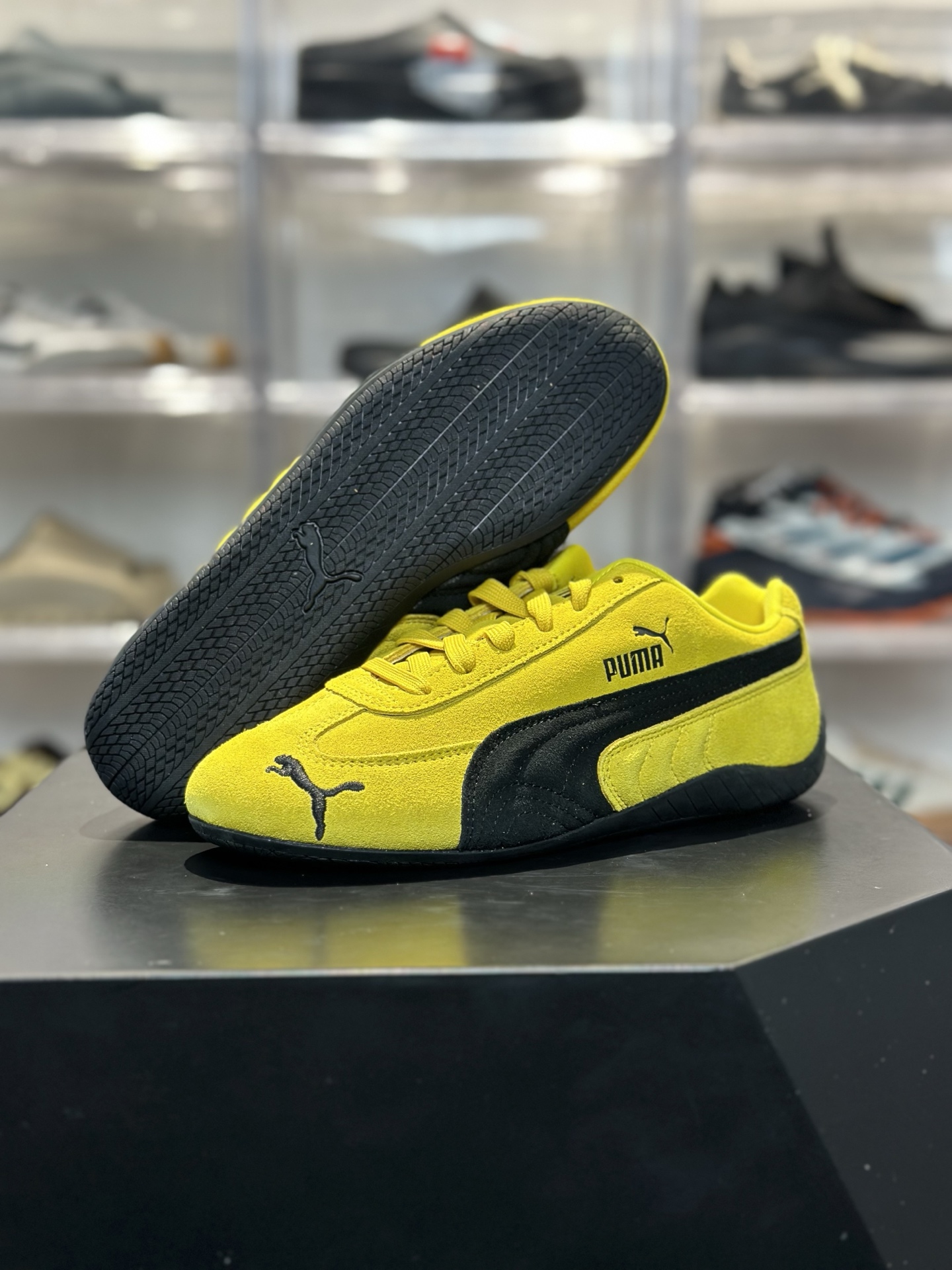 200 PUMA Speedcat 黄黑款 潮流吸睛复古鞋 亮黄麂皮 黑色拼条 生胶防滑底 显脚瘦鞋型-Chinese UA Cheap High Quatity Brand Clothes Bags handbags Sneakers wholesale wholesaler seller from China Factory suppliers Fashion Clothing Shoes best Quality Beautiful Price 200 PUMA Speedcat 黄黑款 潮流吸睛复古鞋 亮黄麂皮 黑色拼条 生胶防滑底 显脚瘦鞋型