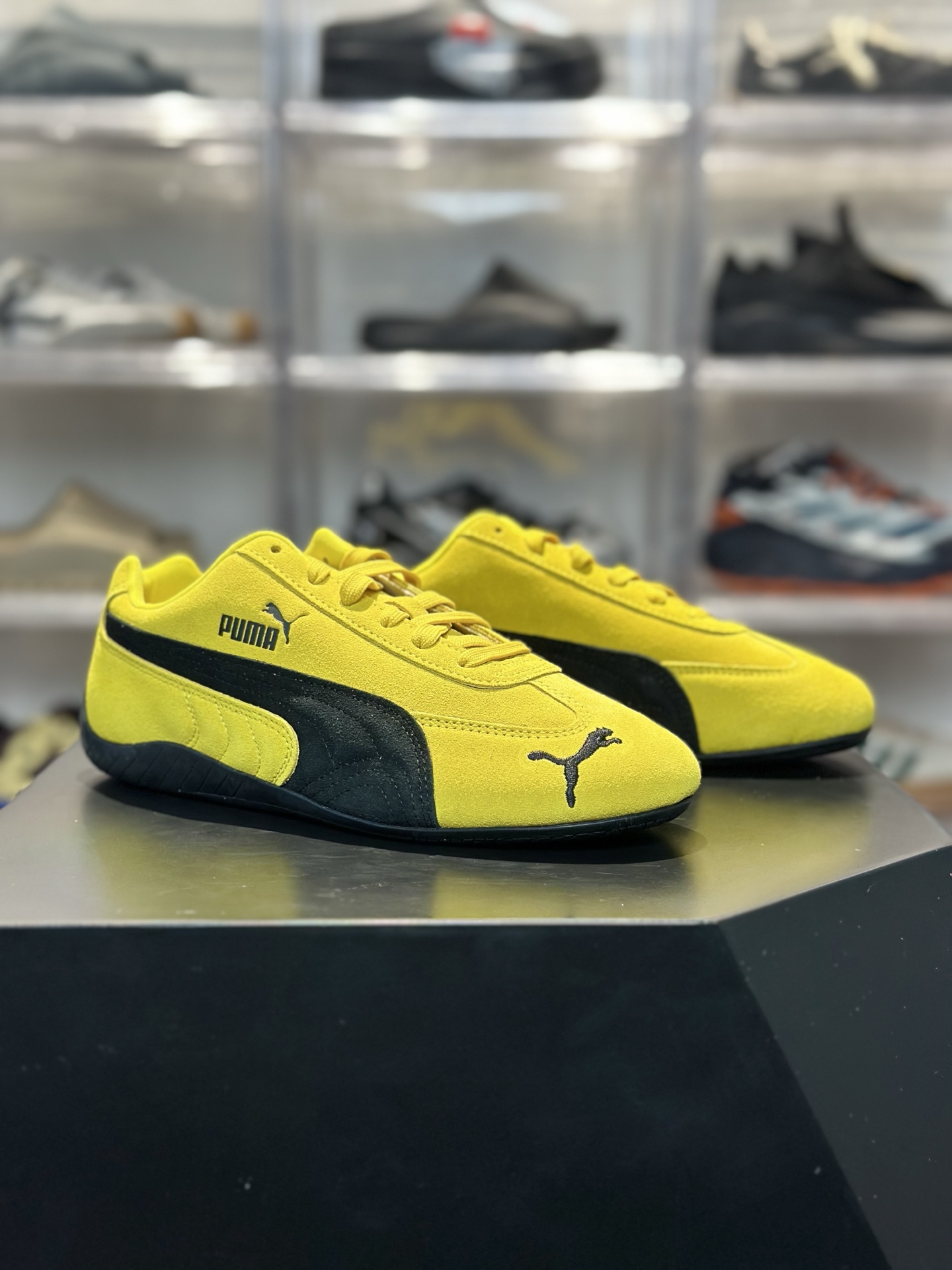 200 PUMA Speedcat 黄黑款 潮流吸睛复古鞋 亮黄麂皮 黑色拼条 生胶防滑底 显脚瘦鞋型-Chinese UA Cheap High Quatity Brand Clothes Bags handbags Sneakers wholesale wholesaler seller from China Factory suppliers Fashion Clothing Shoes best Quality Beautiful Price 200 PUMA Speedcat 黄黑款 潮流吸睛复古鞋 亮黄麂皮 黑色拼条 生胶防滑底 显脚瘦鞋型