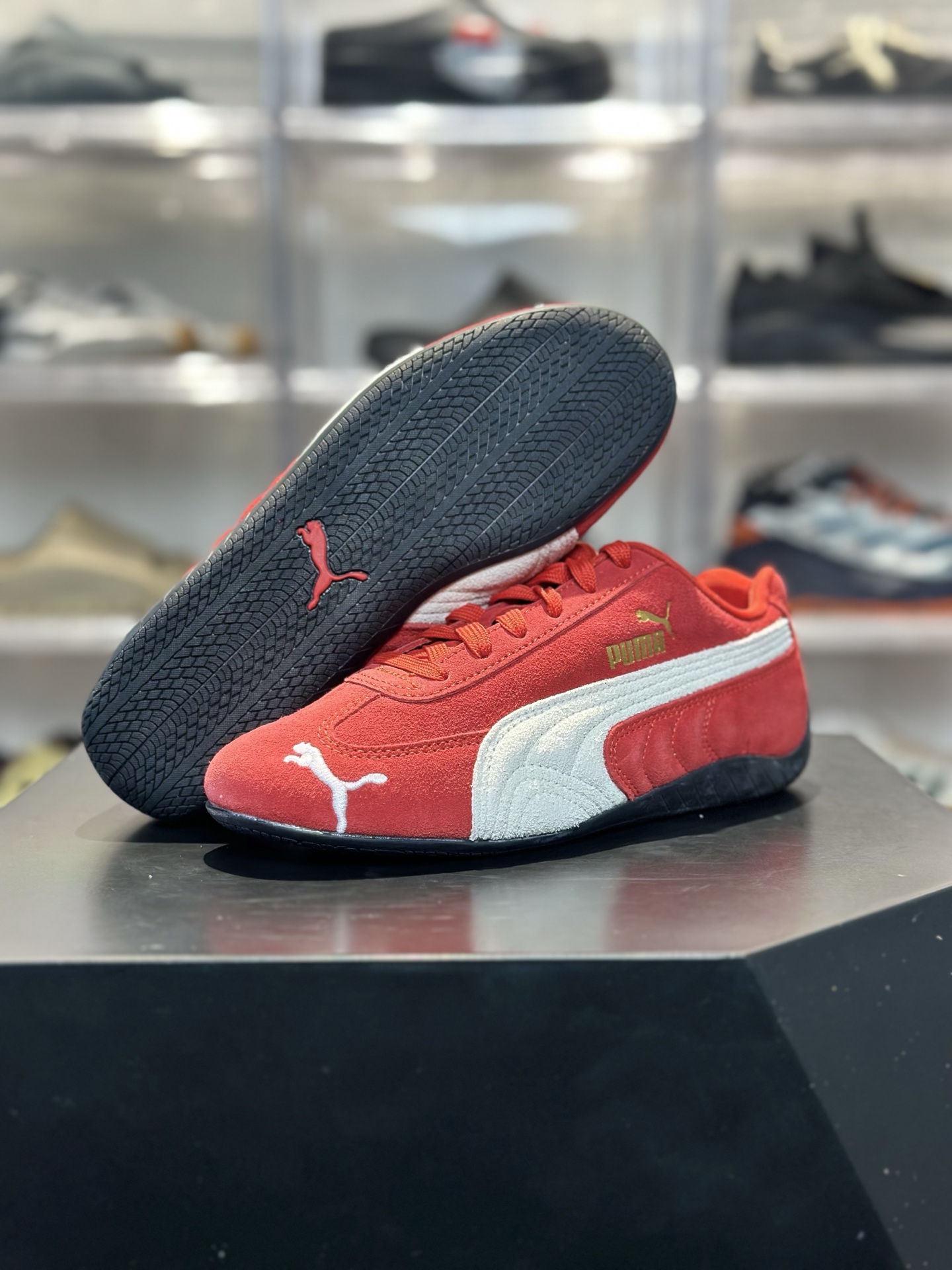 麂皮条版侧边是米白麂皮 带波浪纹 鞋身压纹 更复古做旧 PUMA Speedcat 酒红麂皮秋冬氛围感神鞋-Top High Quatity Cheap Sneakers Fashion Clothing Clothes Bags handbags Shoes of all Brand wholesale With The best Quality And Beautiful Price from China Factory Chinese suppliers wholesaler seller 麂皮条版侧边是米白麂皮 带波浪纹 鞋身压纹 更复古做旧 PUMA Speedcat 酒红麂皮秋冬氛围感神鞋