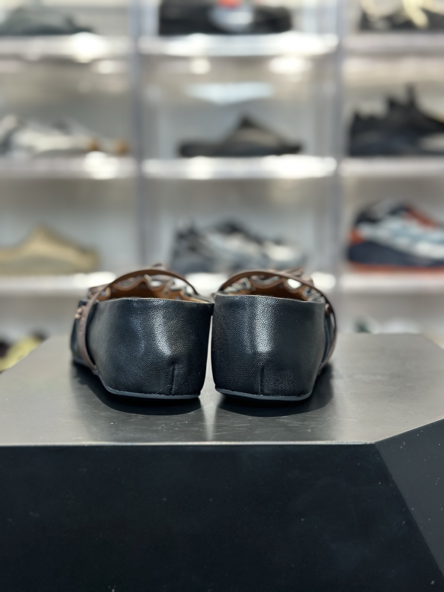 MARNI 玛尼26Fw 褶皱蝴蝶结芭蕾舞鞋平底玛丽珍单鞋-Top High Quatity Cheap Sneakers Fashion Clothing Clothes Bags handbags Shoes of all Brand wholesale With The best Quality And Beautiful Price from China Factory Chinese suppliers wholesaler seller MARNI 玛尼26Fw 褶皱蝴蝶结芭蕾舞鞋平底玛丽珍单鞋