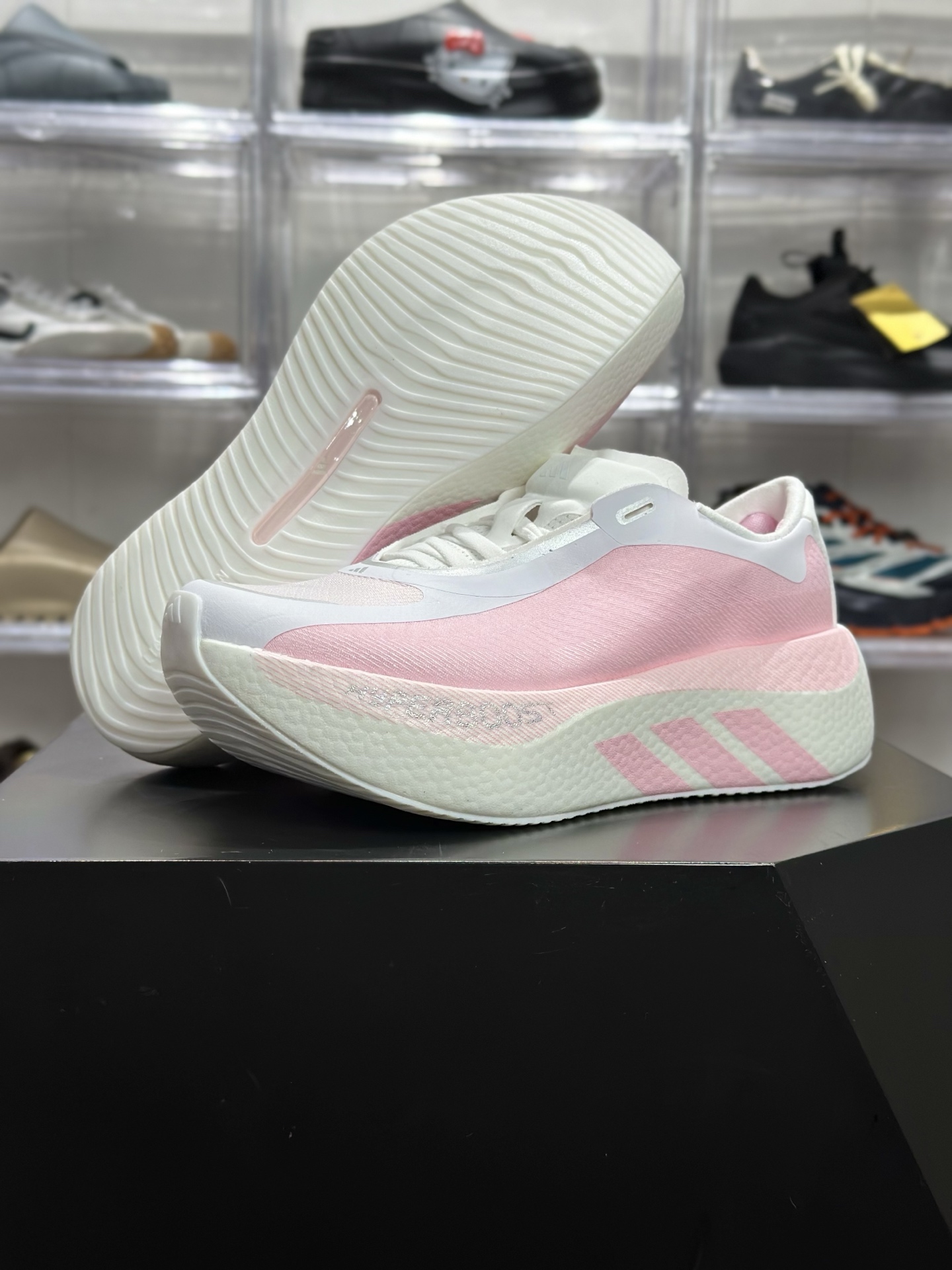 220 adidas Hyperboost Edge M 粉白渐变专业跑鞋 KI1917